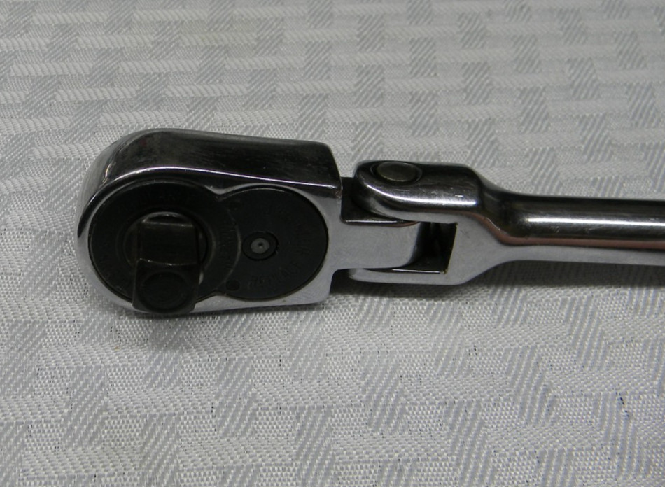 SNAP-ON 3/8″ DRIVE 11″ LONG FLEX HEAD STANDARD HANDLE RATCHET #F731