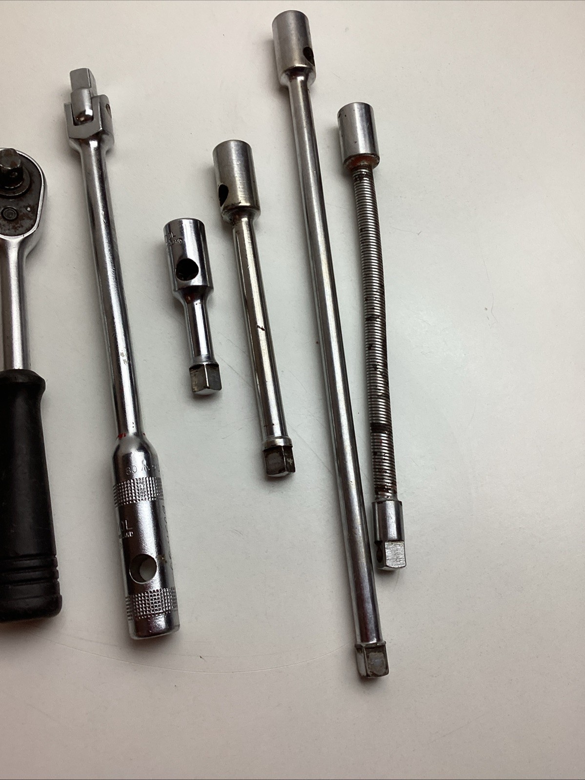 6 Pc BRITOOL 3/8”Drive Assortment. 4 Extensions. Ratchet. T Bar. Breaker Bar