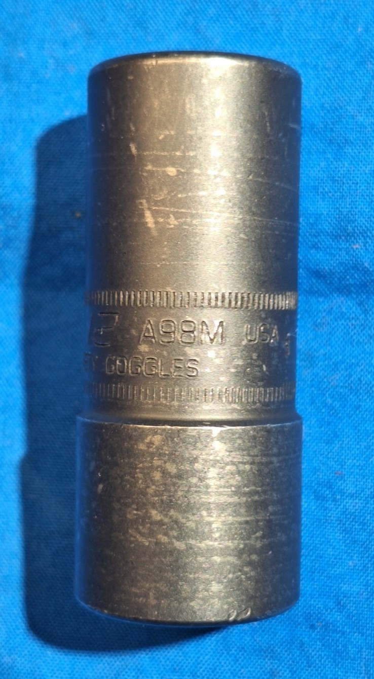 Snap-On A98M 1/2″ drive METRIC 19mm-21mm lug nut flip socket
