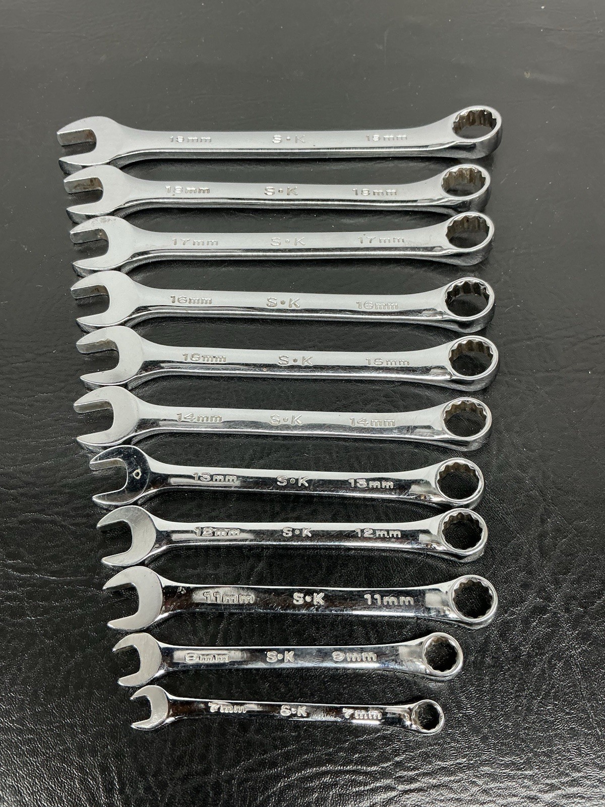 SK Tools 11 piece 12pt Metric Combination Wrenches 7mm-18mm w/Storage READ