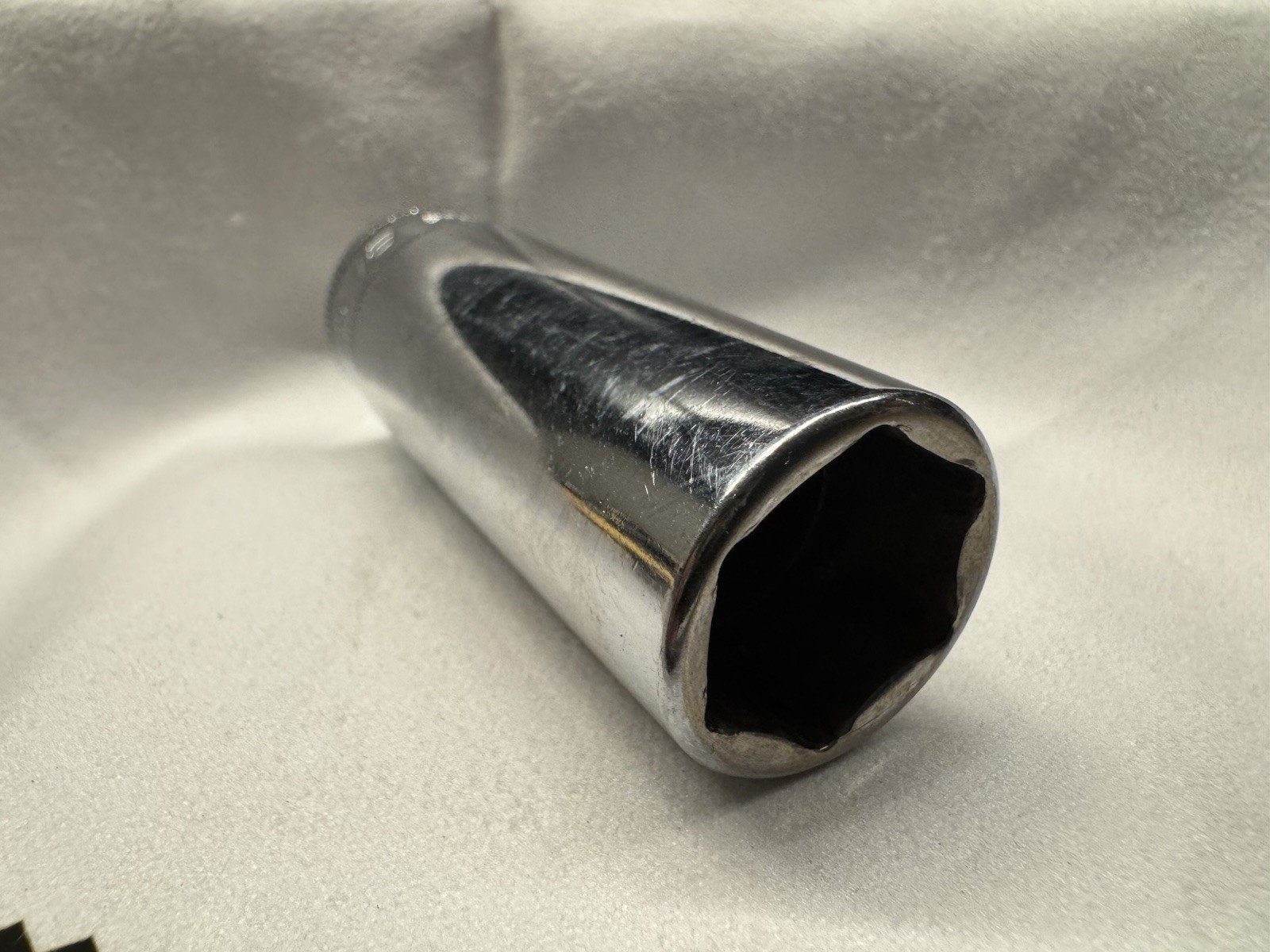 Snap-On 3/8″ Drive 6-Point Metric 18 mm Flank Drive® Deep Socket SFSM18 – Used