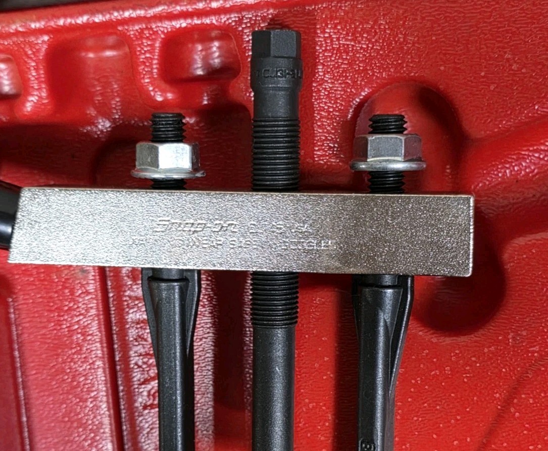 Snap-On CJ145 Steering Wheel Puller For GM Vehicles