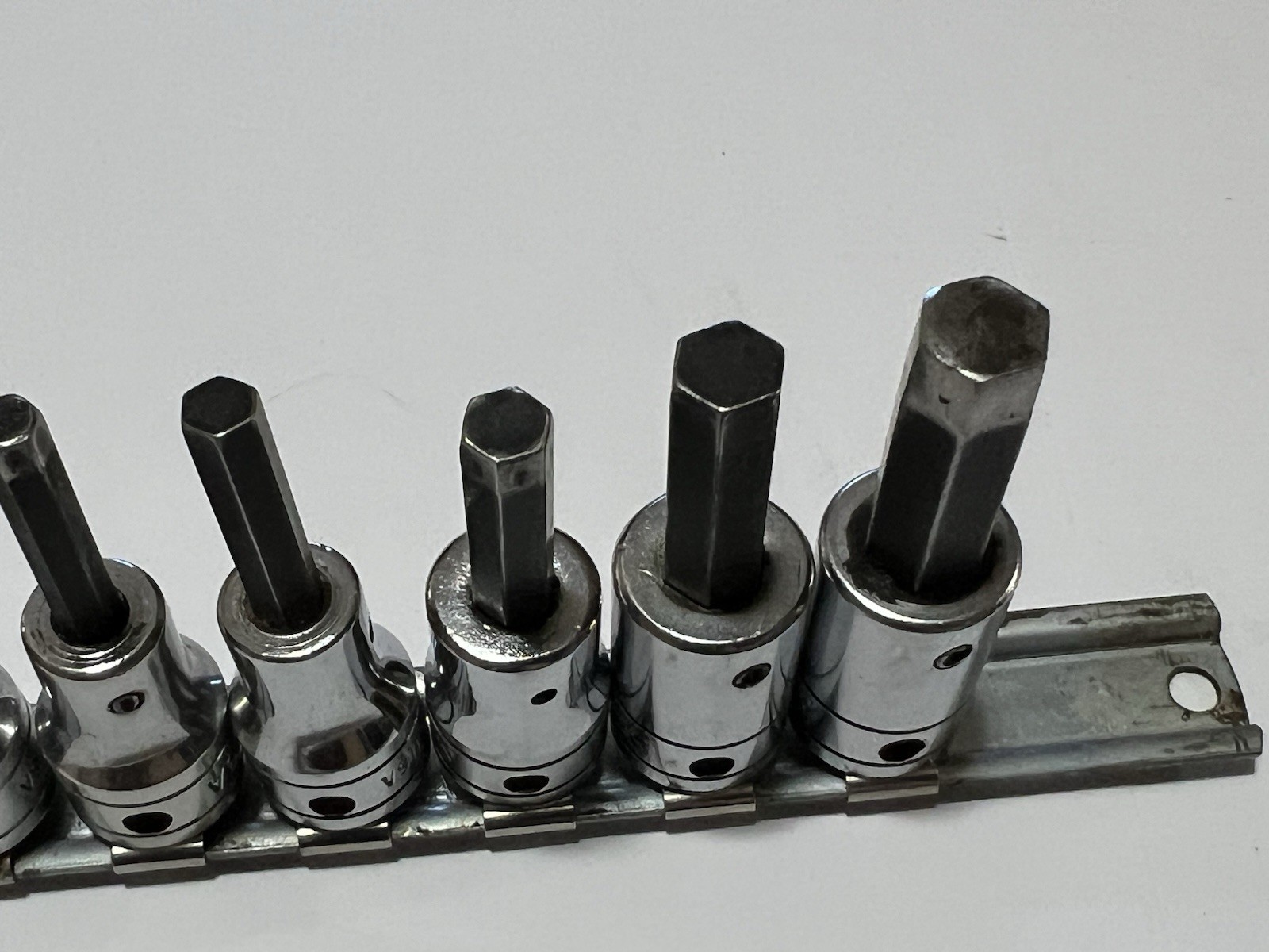 Snap On 208FAY SAE 3/8 Drive Hex Bit Socket Driver Set 8 pc 1/8 – 3/8 USA