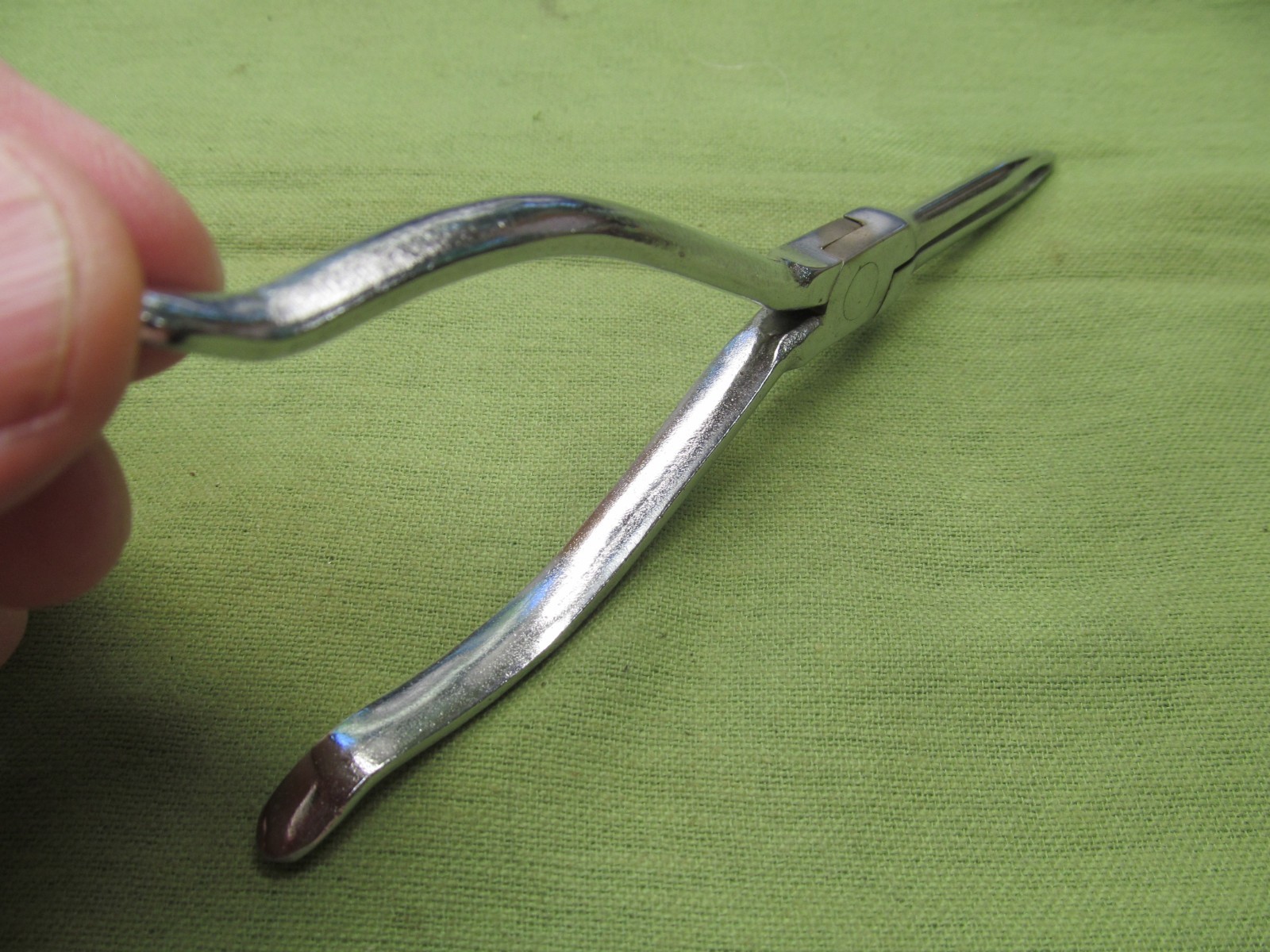 Vtg. Utica 777 Long Reach Needle Nose Pliers – Unique Tip Shape – Must See