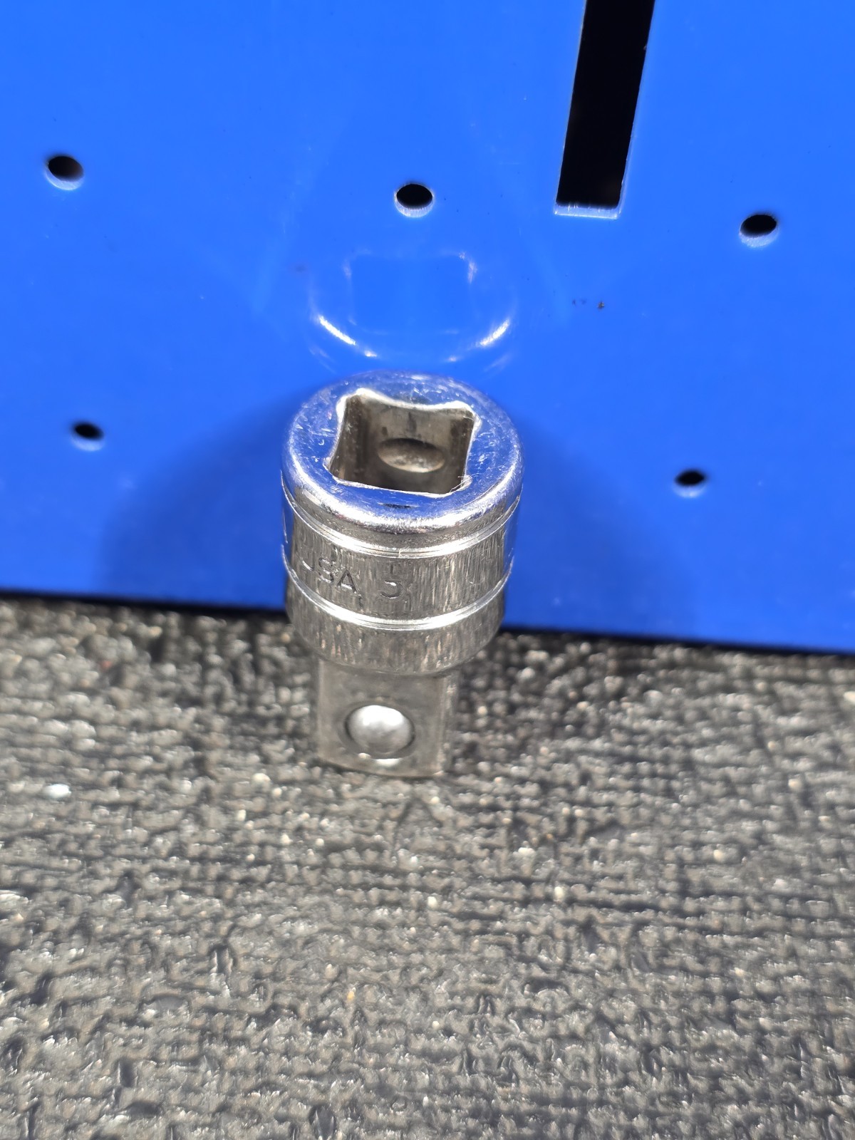 Snap-on Tools A2A 3/8″ F – 1/2″ M Drive Chrome Adapter Extension Socket