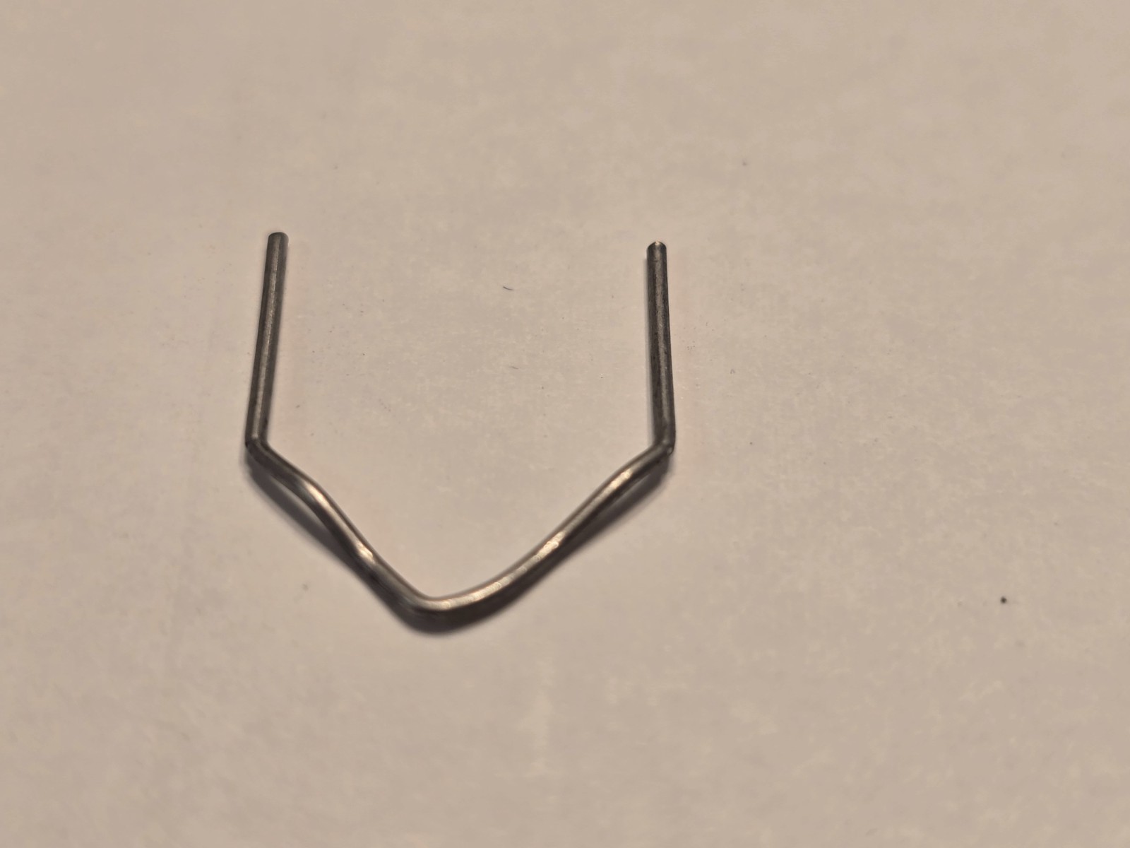 200pk 0.8mm V-Shape Inside Corner Hot Staples fits Most Hot Staplers
