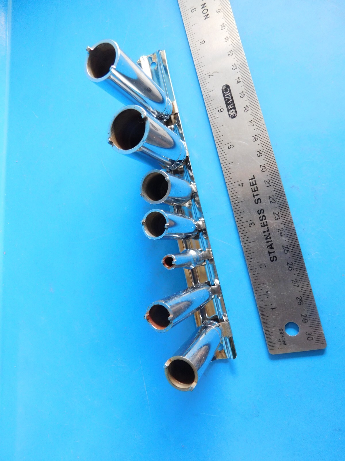 USED, SNAP ON» RADIO,TRIM NUT, DASH NUT,REMOTE CONTROL,WIPER» 2 PRONG SOCKETS