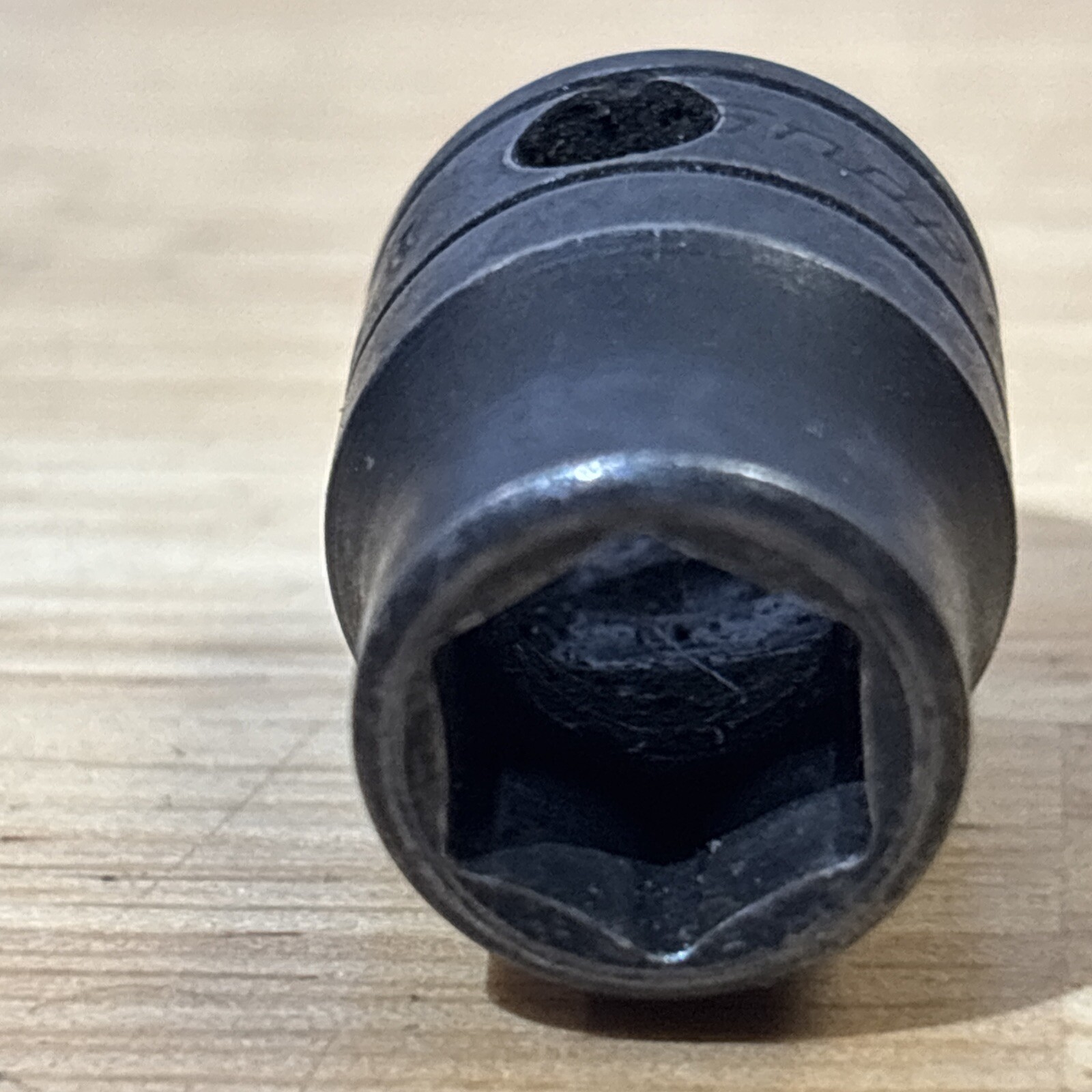 Snap On 3/8″ Shallow Industrial Socket 3/8″ Drive 6 Point Non Impact GFS121