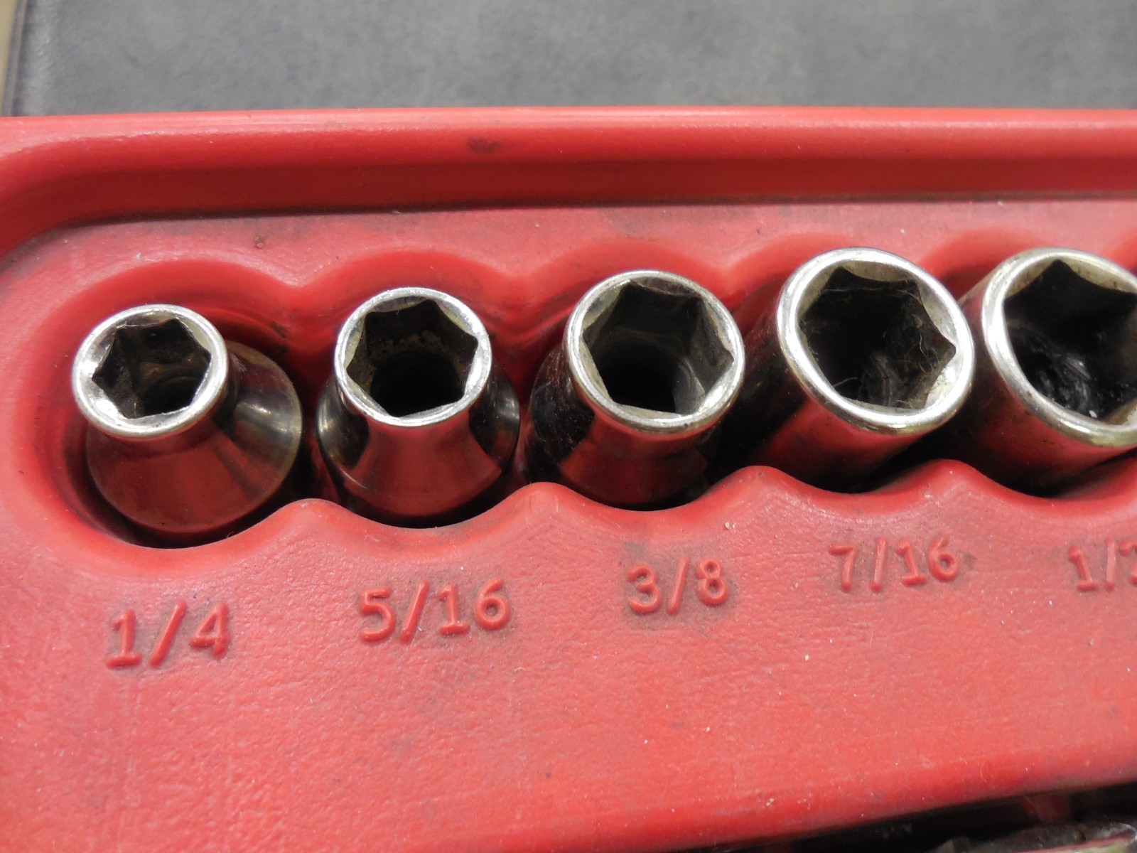 10 Craftsman shallow sockets 6pt 3/8 drive SAE std 7/16 3/8 1/2 9/16 thru 13/16
