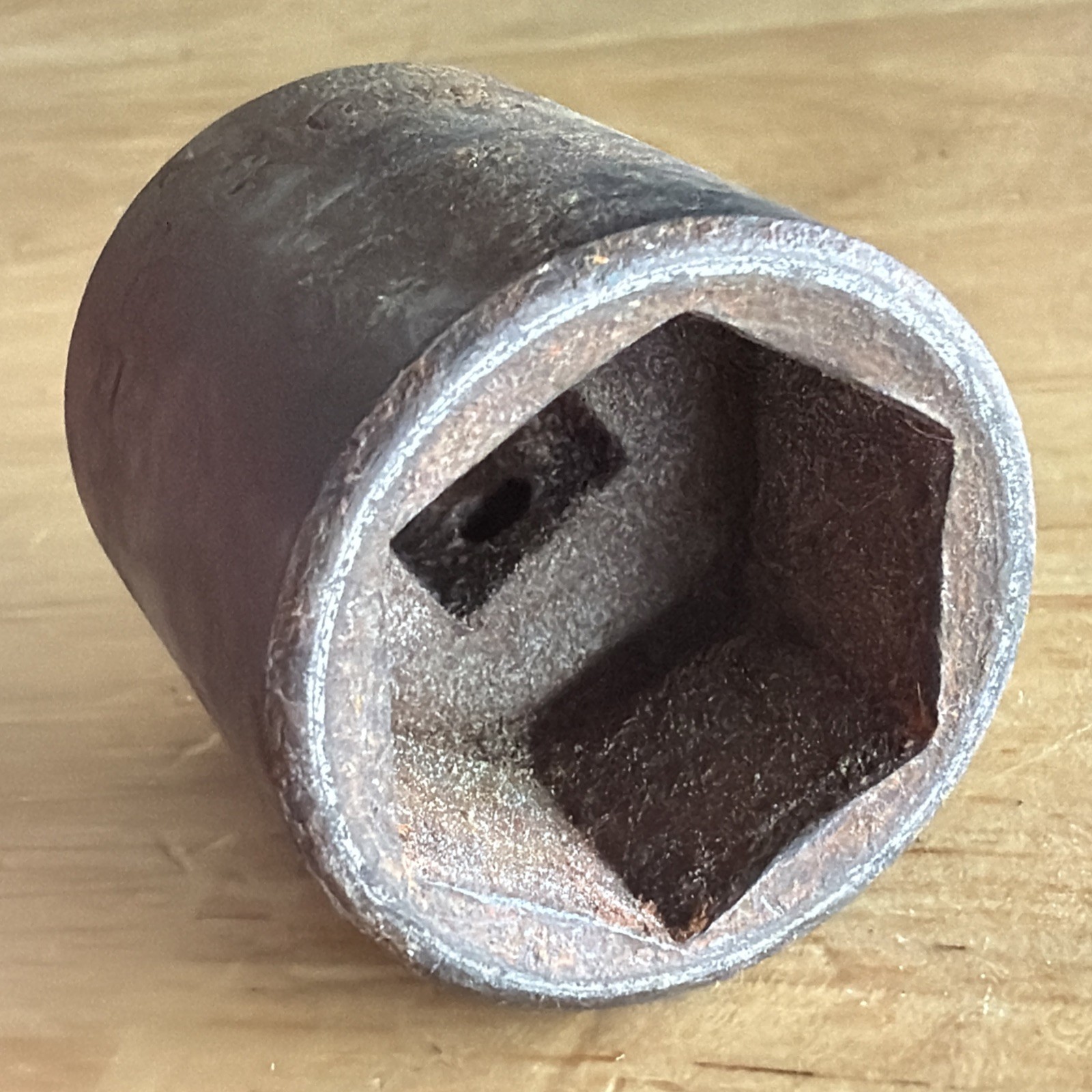 Walden Worcester 1″ Shallow Impact Socket 1/2″ Drive 6 Point 232 PD Vintage
