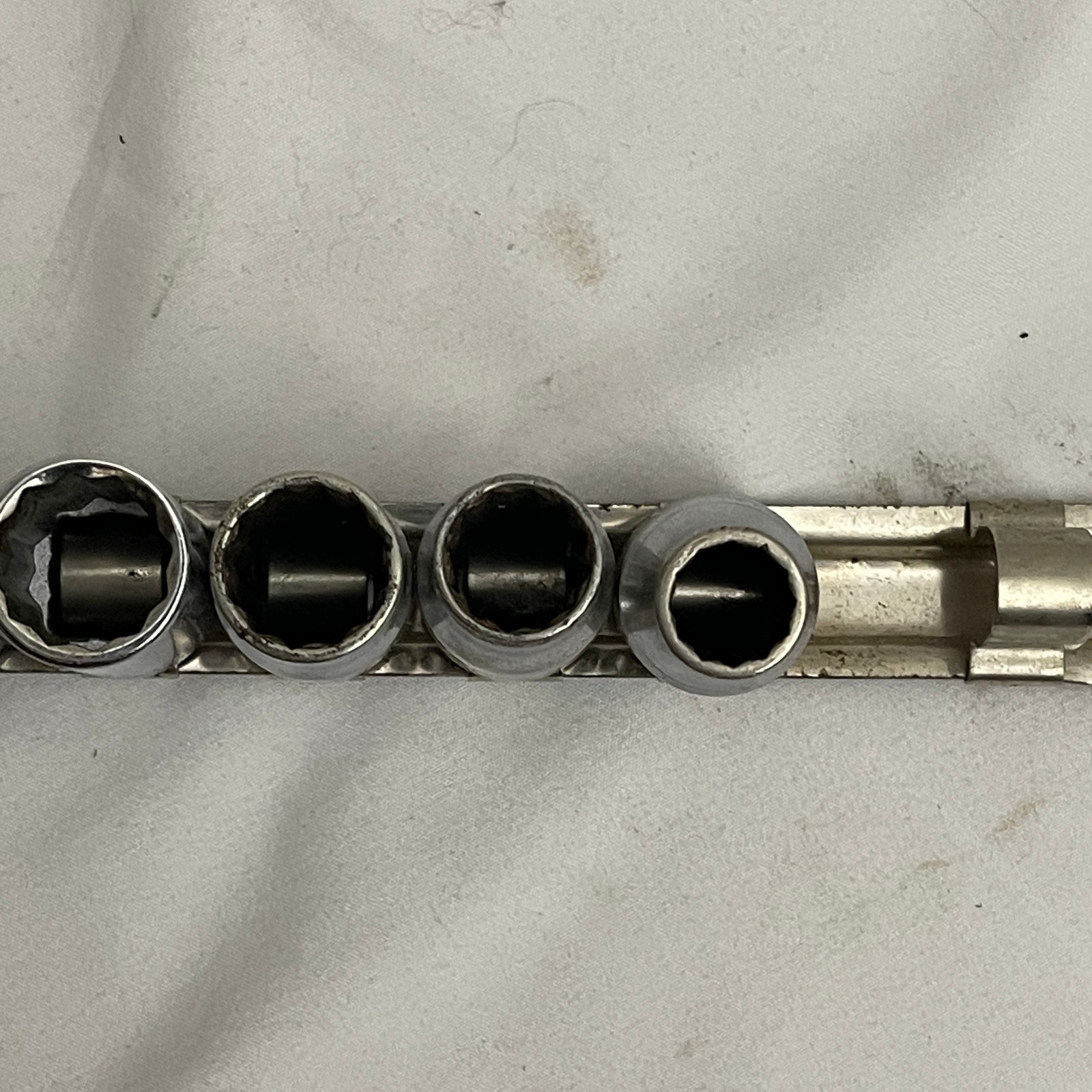 vtg 10 pc Craftsman :V: Series 1/2 Drive 12 Point Socket Set 1-1/8 to 7/16 USA