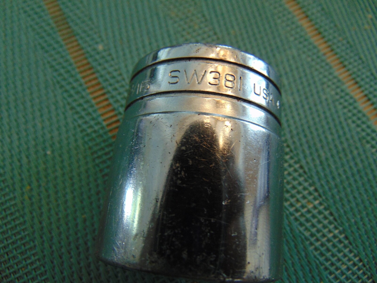 Snap-On Tools USA NEW 1/2 Drive 1-3/16″ SAE 12 Point Shallow Chrome Socket SW381