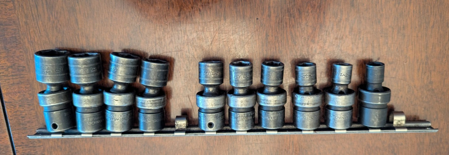 Snap-on 3/8″ Drive 6 Point Metric Swivel Impact Socket Set (9mm-19mm) Missing 15