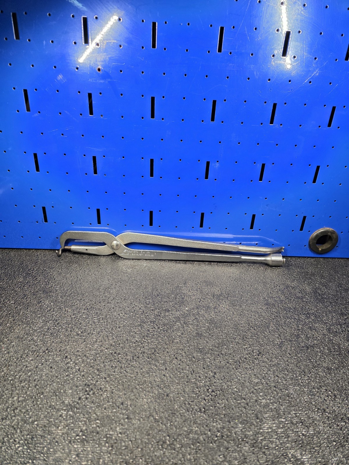 Snap-on 131A Long Drum Brake Spring Pliers Puller Remover Installer NEAR MINT