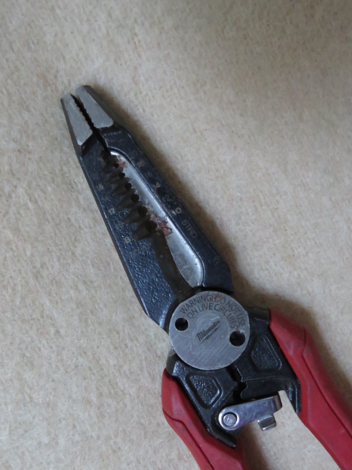 Milwaukee 7-in-1 High Leverage Wire Stripper, Crimp & Cutting Pliers #48-22-3078