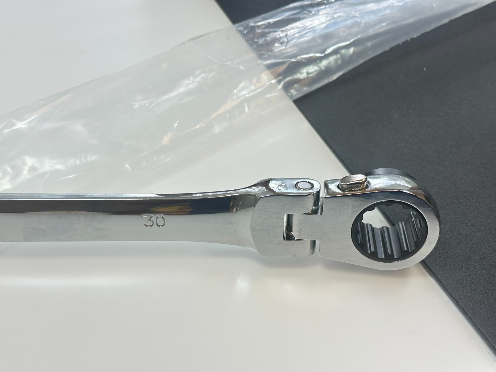 NEW Platinum XL Double Box 27mm x 30mm Reversible Ratcheting Spline Wrench 99655