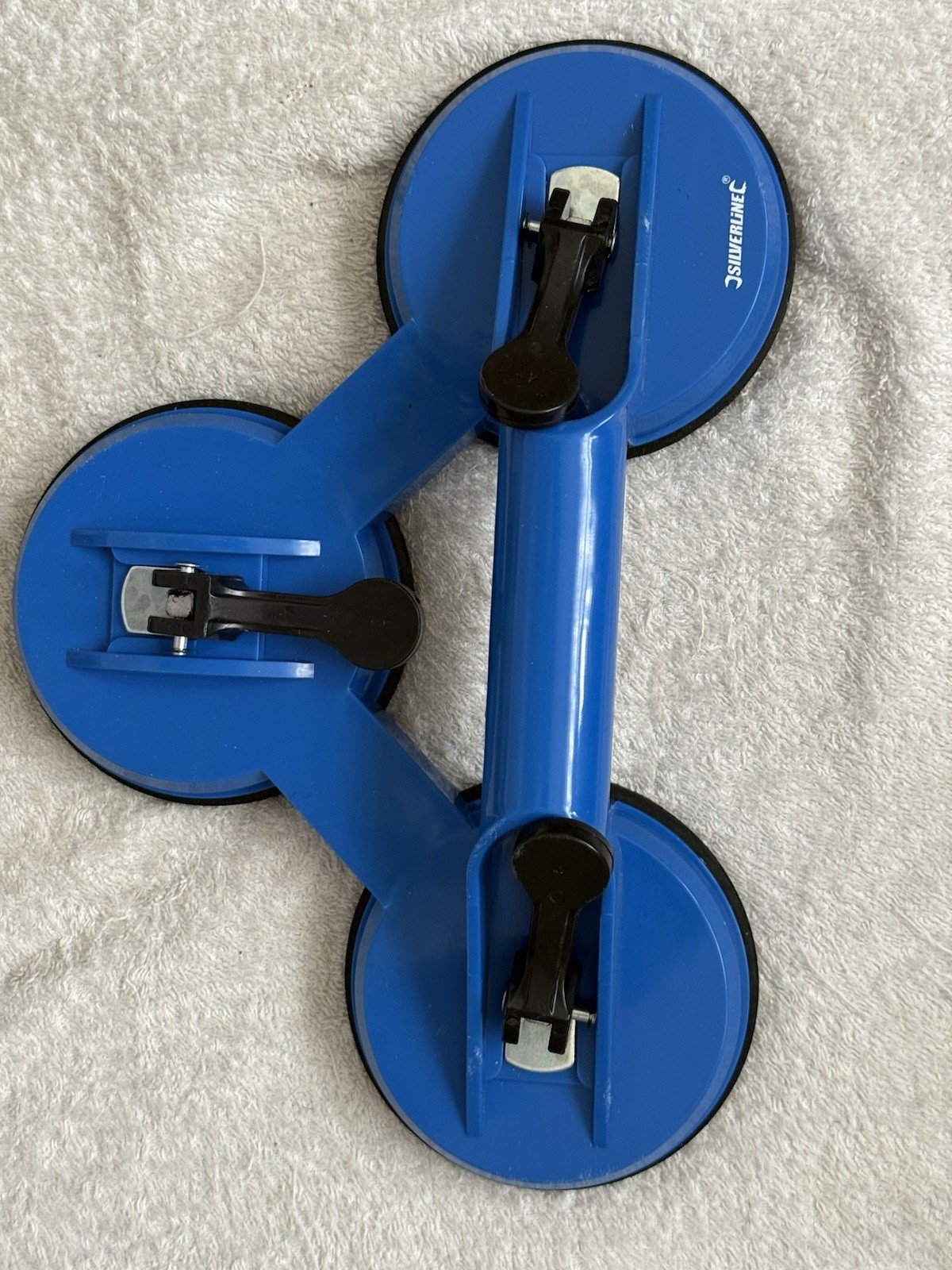 GENUINE BRAND NEW UNUSED SILVERLINE – TRIPLE SUCTION PAD – 100KG
