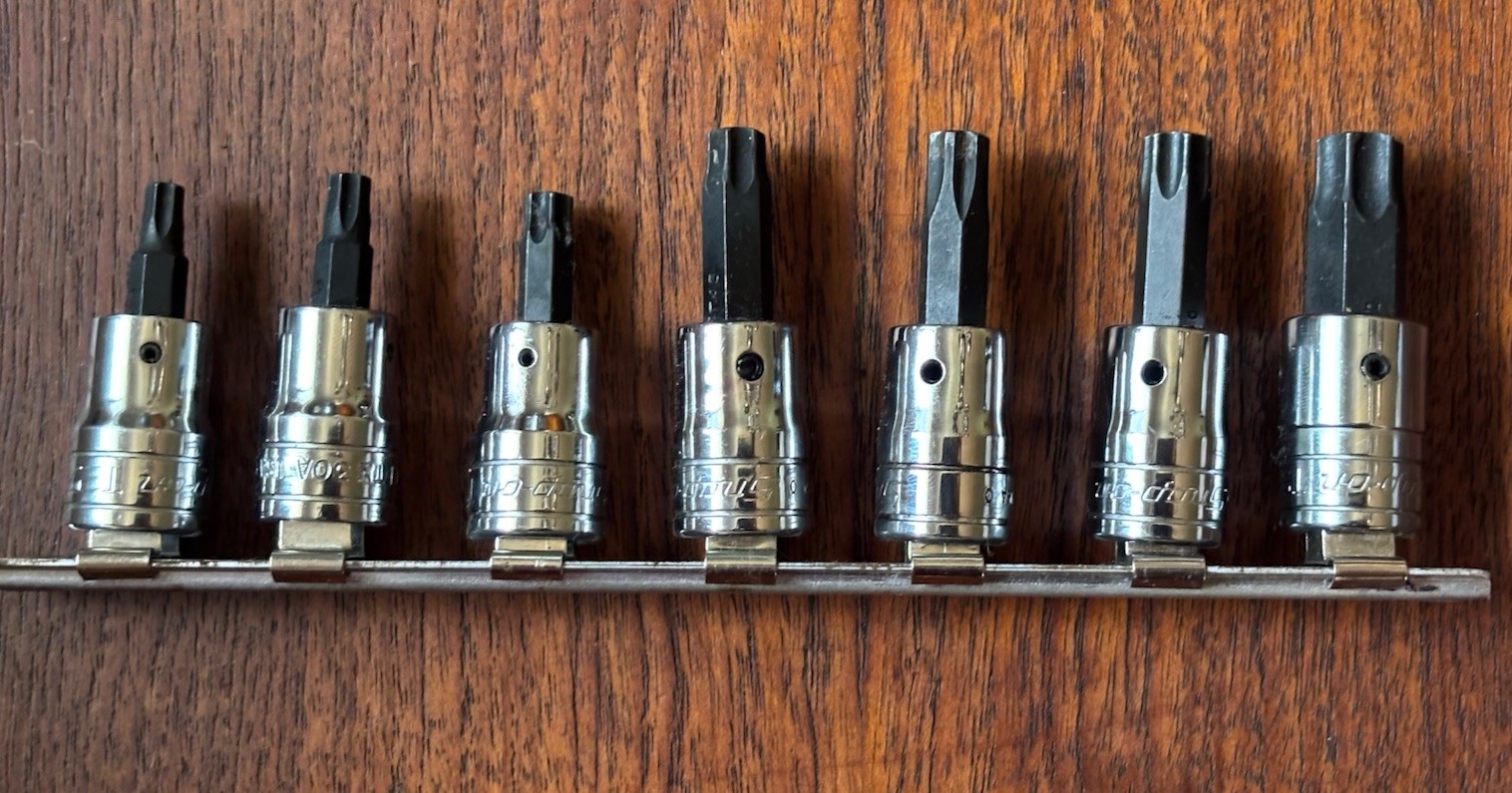 Snap-on 3/8″ Drive 7pc TORX Bit Standard Socket Set T27 T40 T45 T50 T551