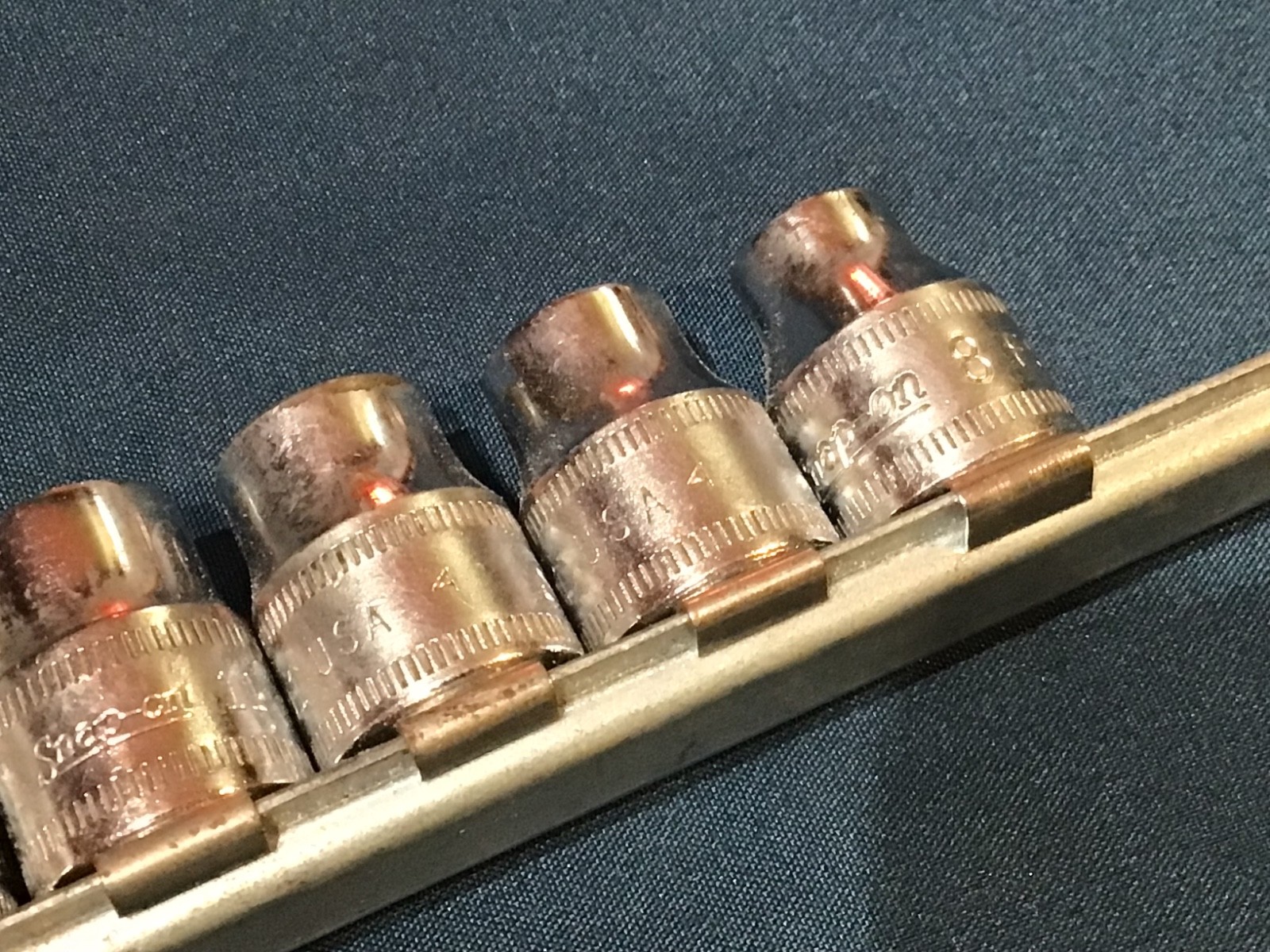 Vintage Set of x12 SNAP-ON METRIC SOCKETS 6pt #8-9-10-11-12-13-14-15-16-17-18-19