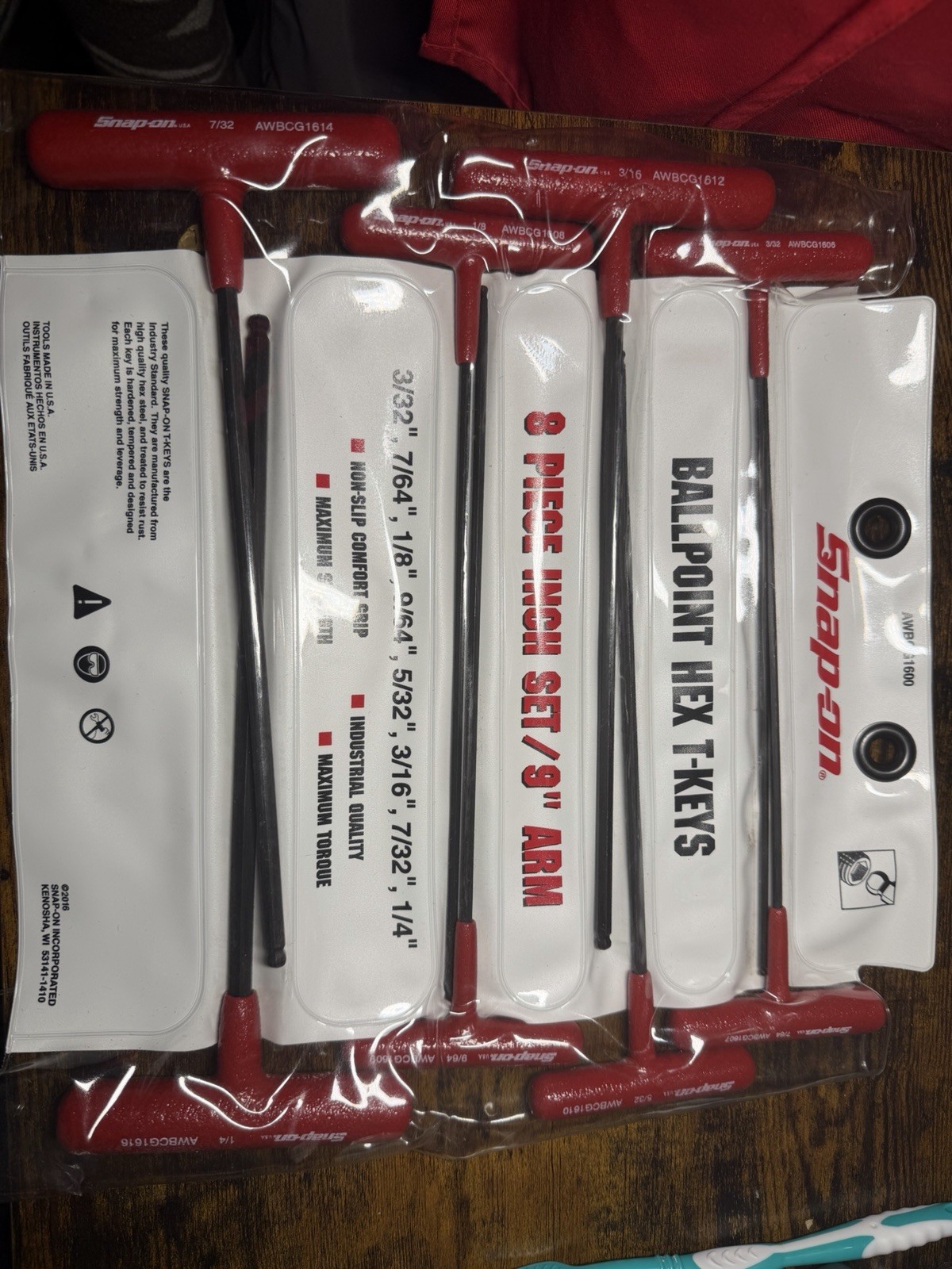 Snap-on Tools USA NEW 8pc SAE Soft Grip T-Handle Ball Hex Wrench Set AWBCG1600