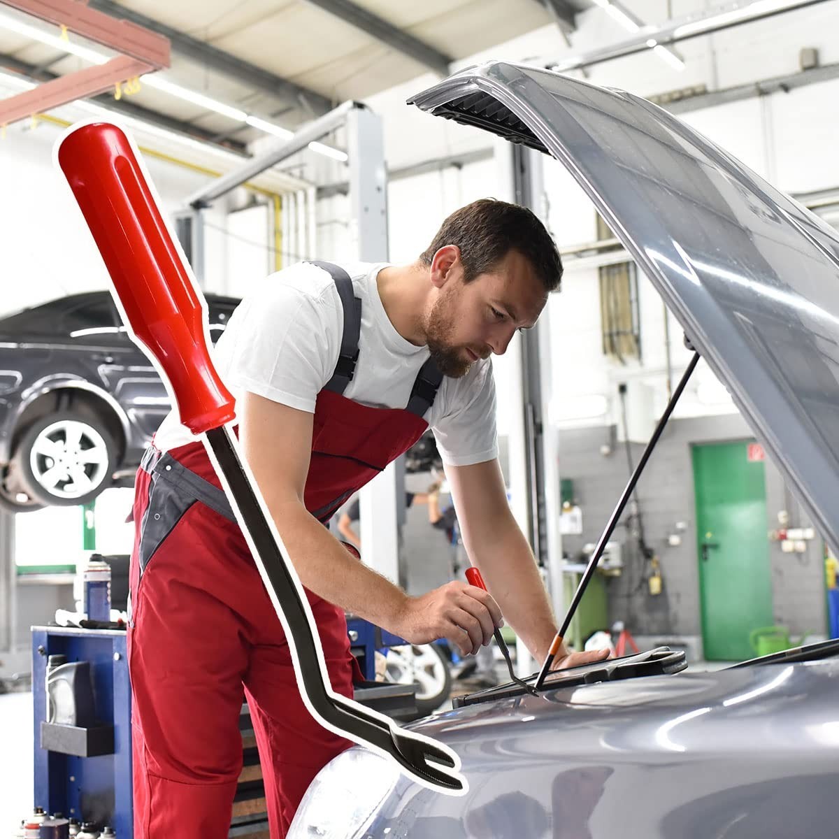 Ergonomic Car Panel Clip Puller – Durable Red Tool for Easy Fastener Removal