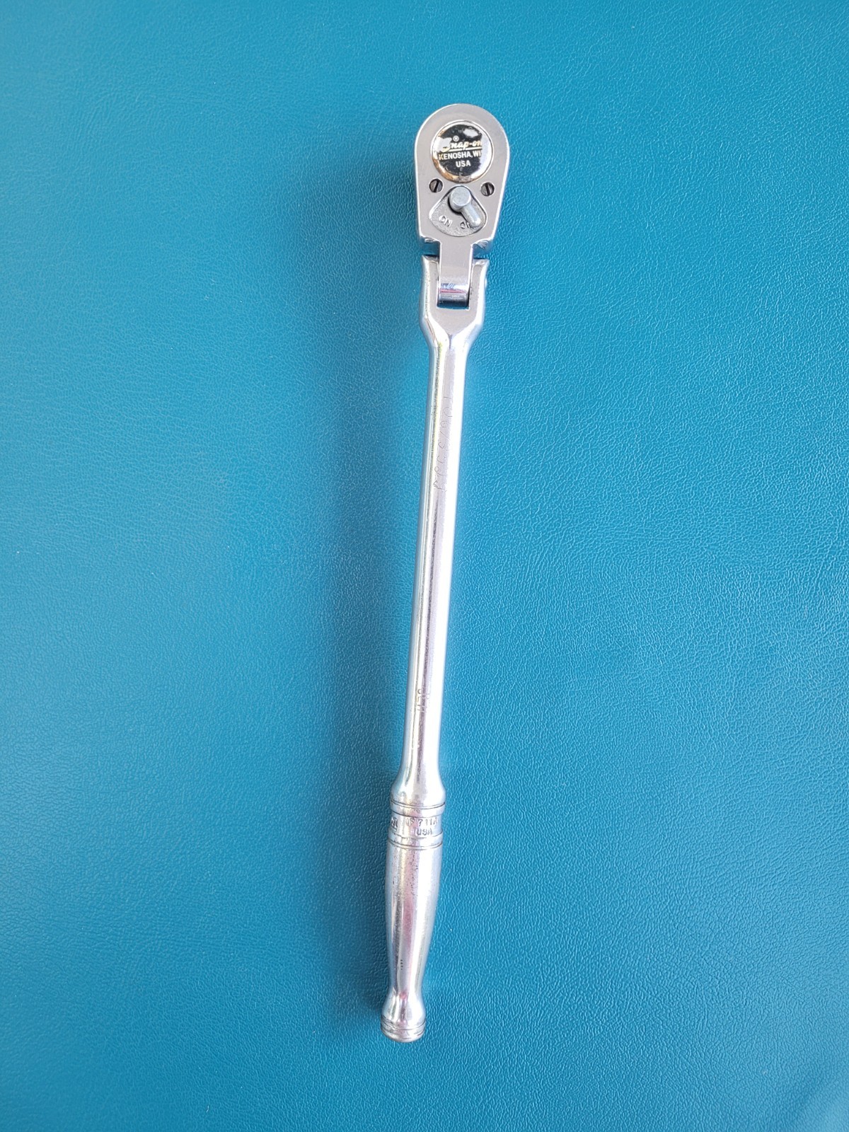 Snap-On Ratchet 3/8″ Drive 11″ Standard Grip Flex Head. F711A