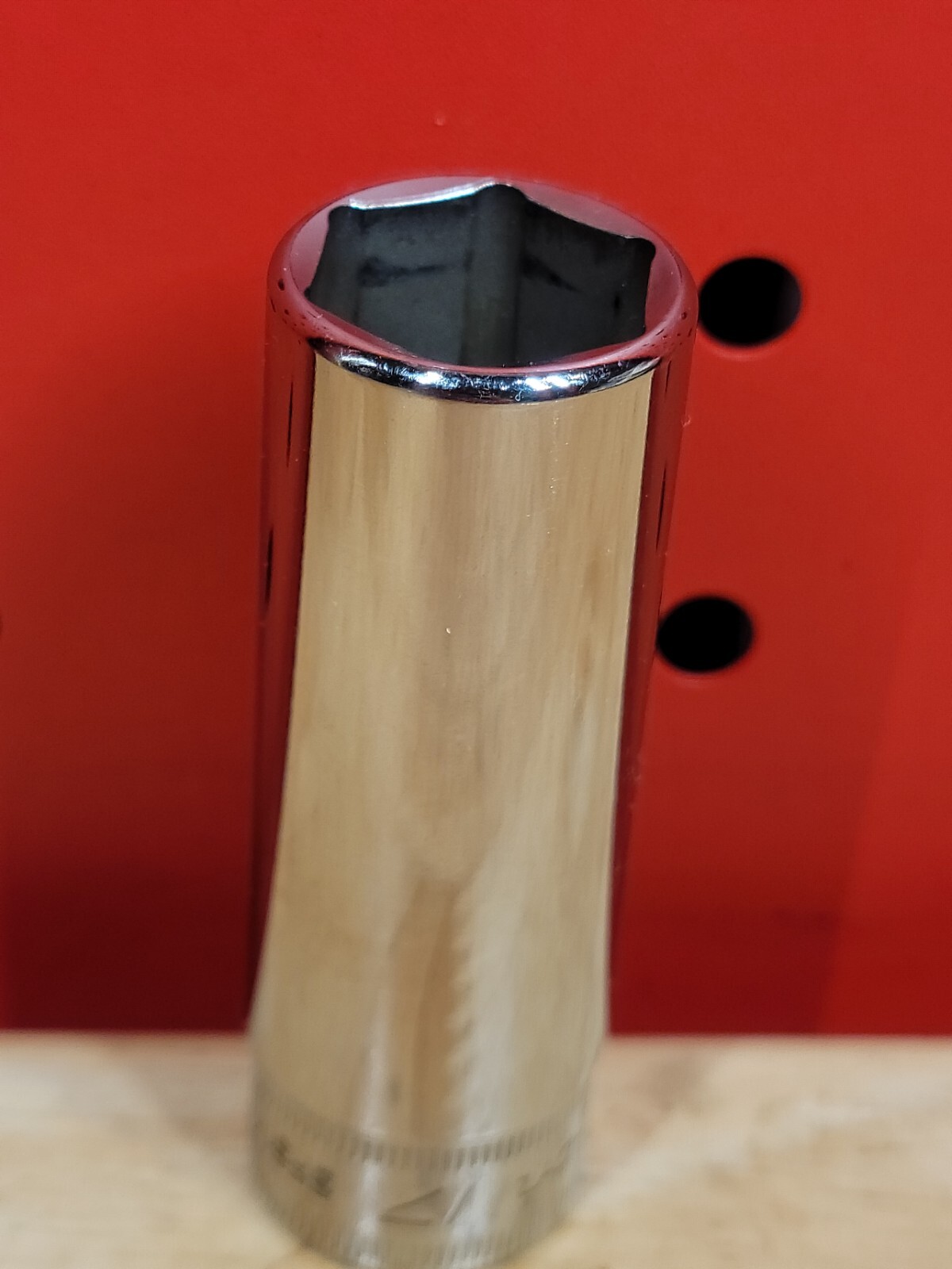 Snap-on Tools SFSM17 17mm 3/8″ Drive 6-Point Metric Deep Chrome Socket