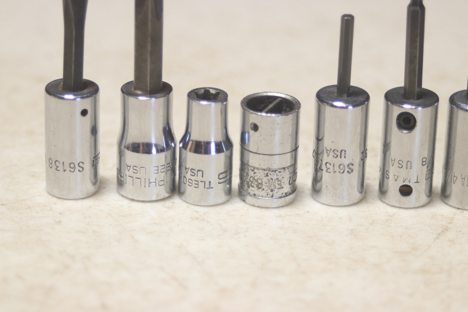 Lot of 8 Snap On 1/4 Inch Drive Torx Hex Screwdriver Bits