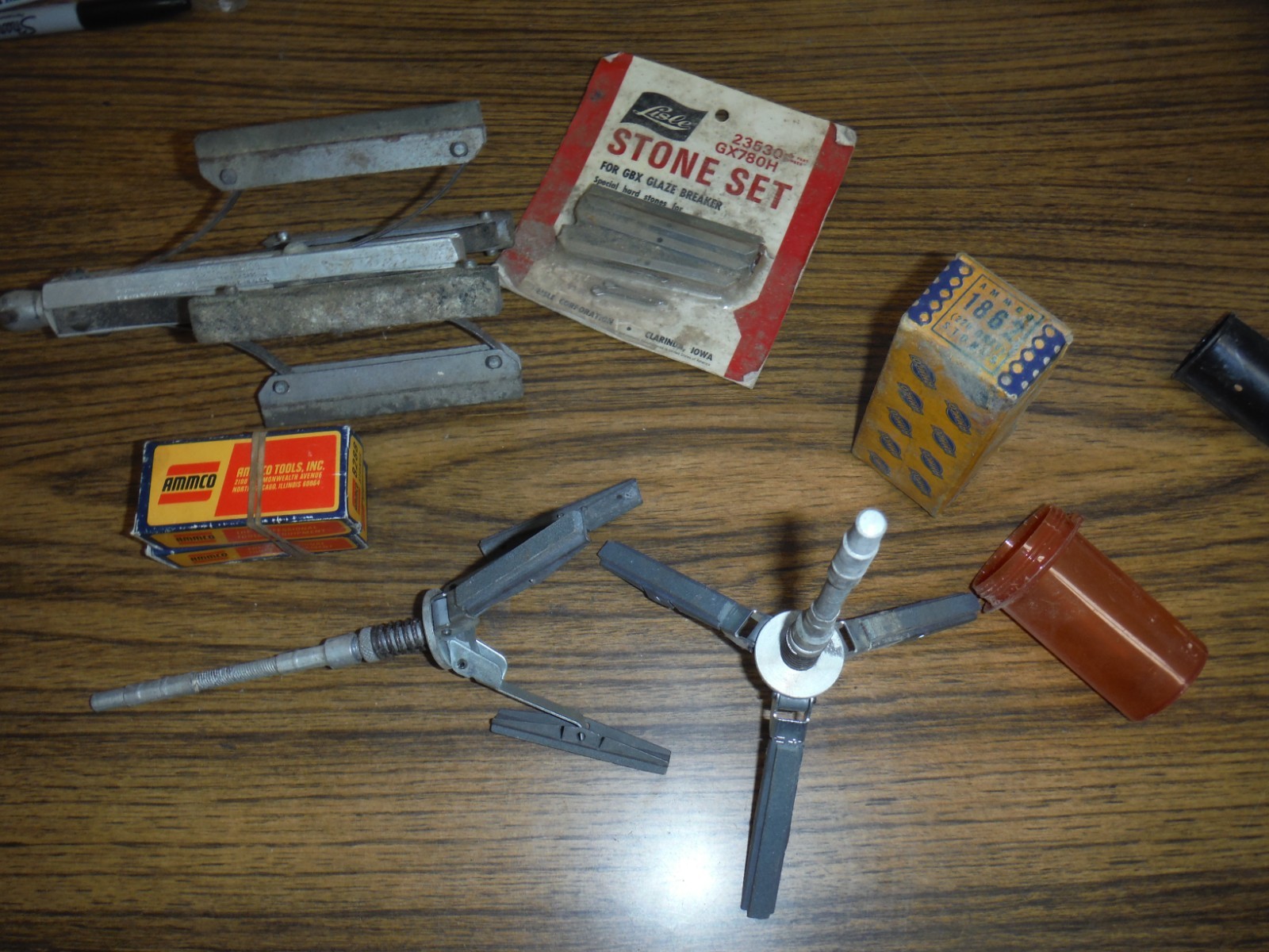 AMMCO Lisle Vintage Engine Cylinder Surfacing Tool Hone Grinder Stones LOT