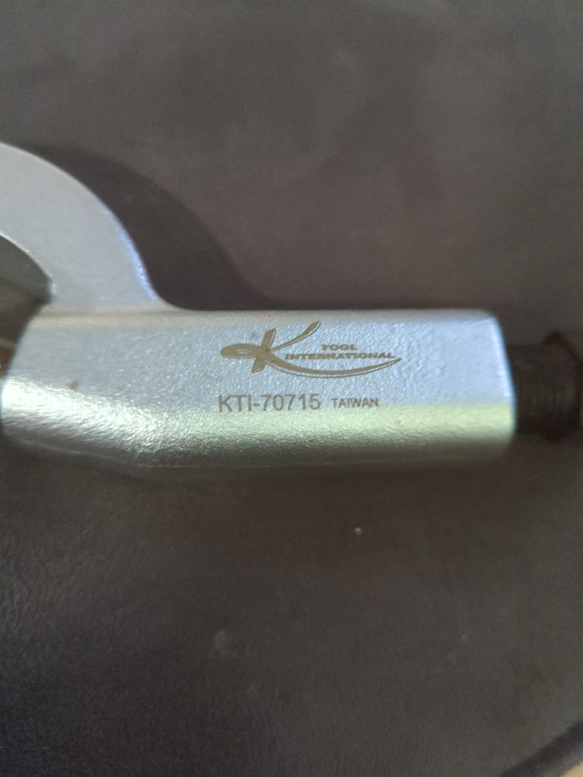 K Tool International 70715 Medium Duty Nut Splitter Rotating Cutter