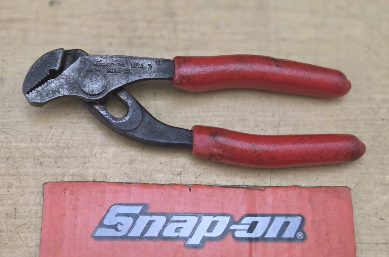 Snap On AWP45 – 5″ Long Soft Grip Adjustable Joint Pliers