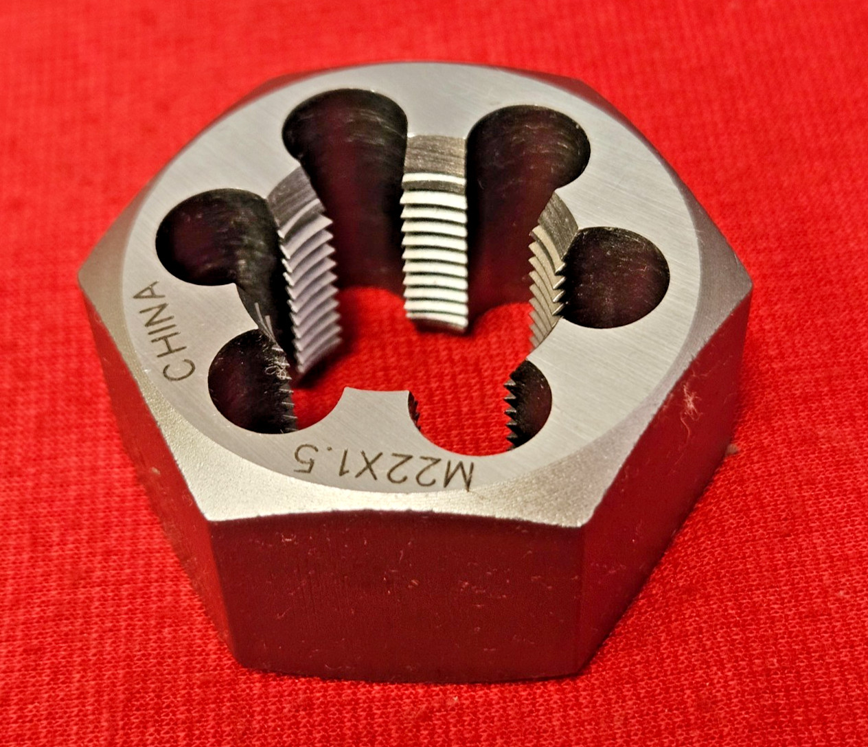 M22 X 1.5 22MM RH Metric 1.6″ Hex Rethread Die MHD70777