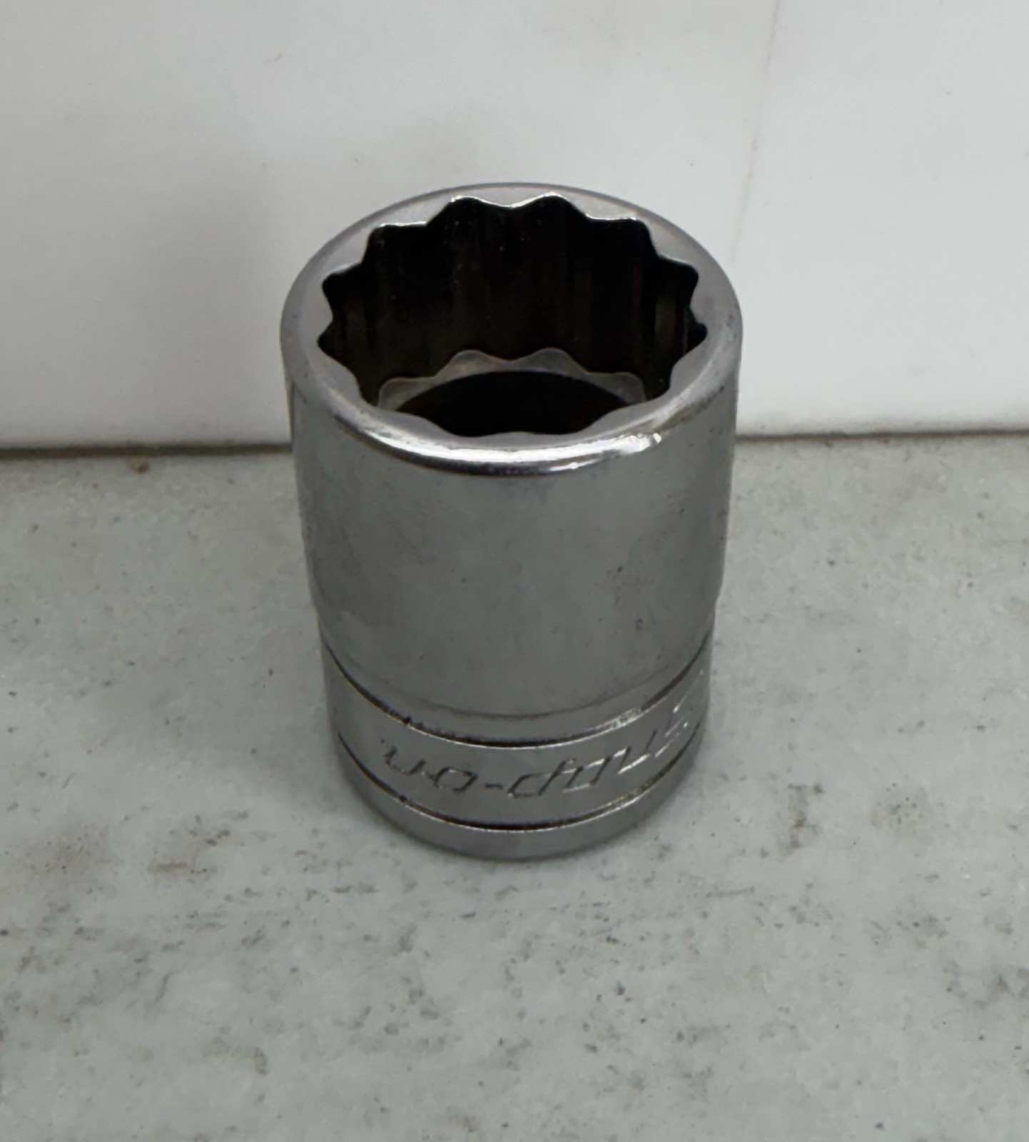 SW-261 Snap-On 1/2” Drive 13/16” 12 Point Flank Drive Shallow Socket