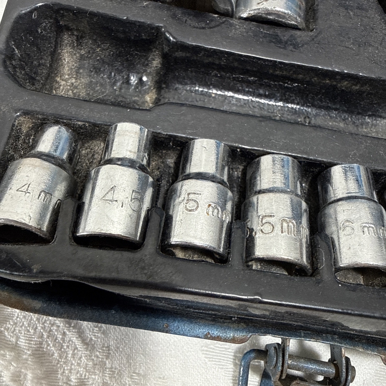 Vintage Blue Metal Case Combination Ratchet Socket Set 19 SAE 13 Metric *Read*