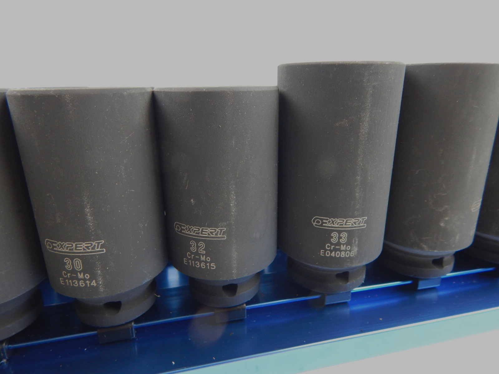Expert by MAC Tools 26pc 1/2″ Drive Metric 10-36mm Deep Impact Socket Set + Tray
