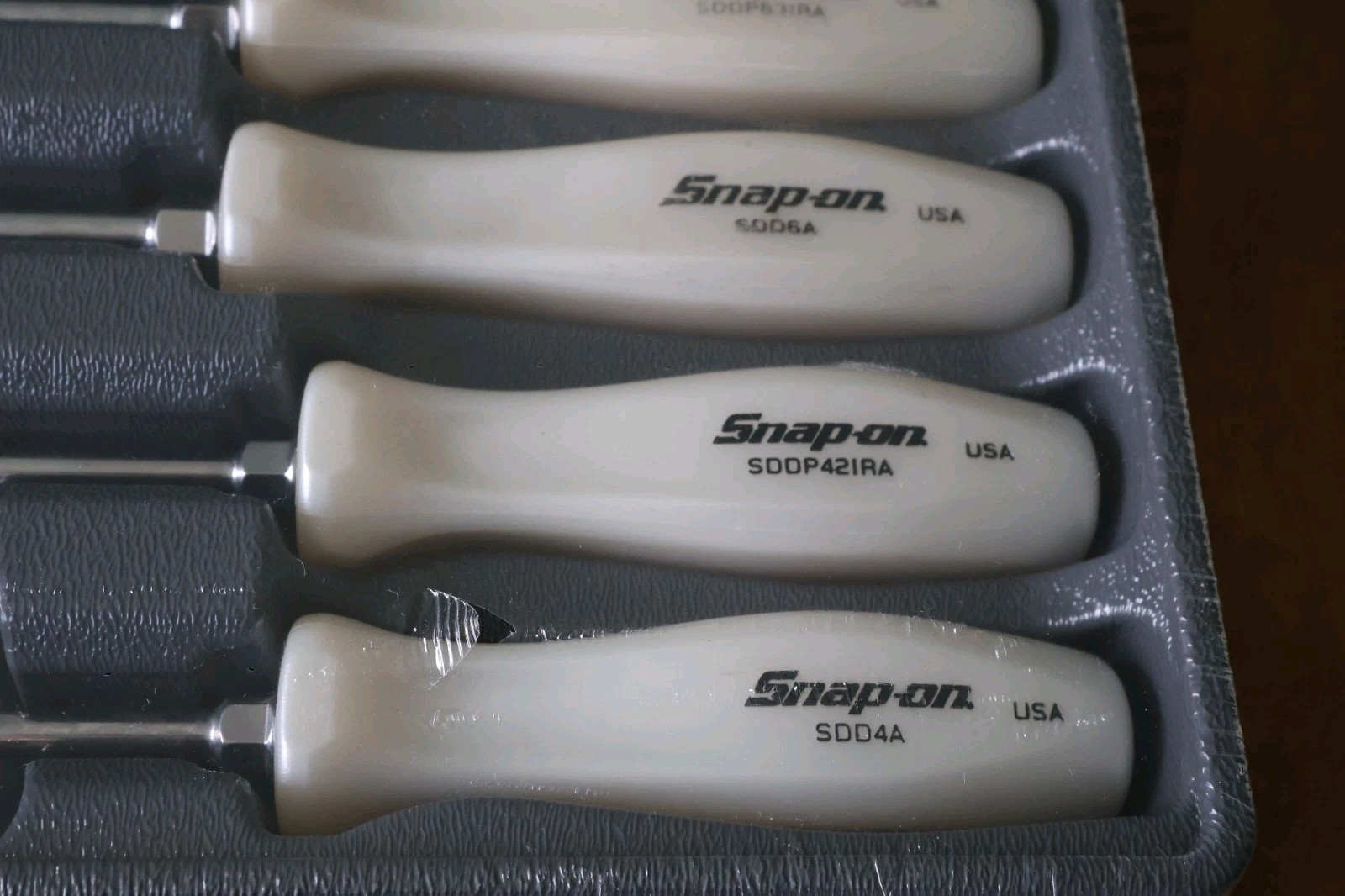 Snap On 7 piece combination screwdriver set SDDX70APW white pearl hard handle…