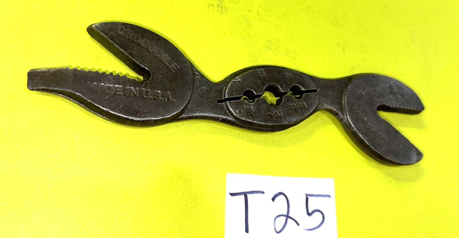 HAWKEYE WRENCH CO. CROCODILE DOUBLE END WRENCH FREE SHIPPING IN THE US