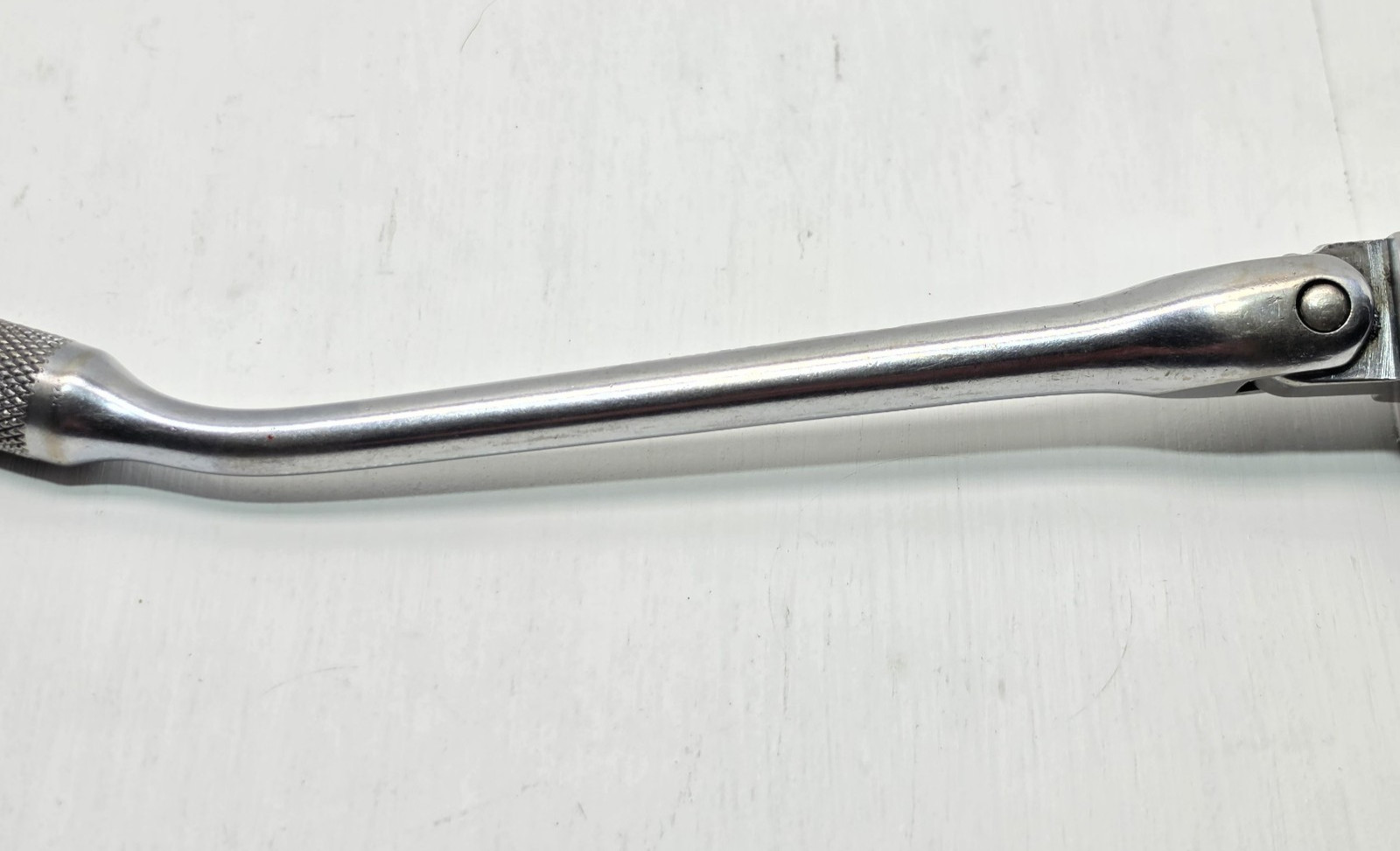 MATCO BR11NSP 3/8″ Drive Bent Handle Flex Head Ratchet Made in USA