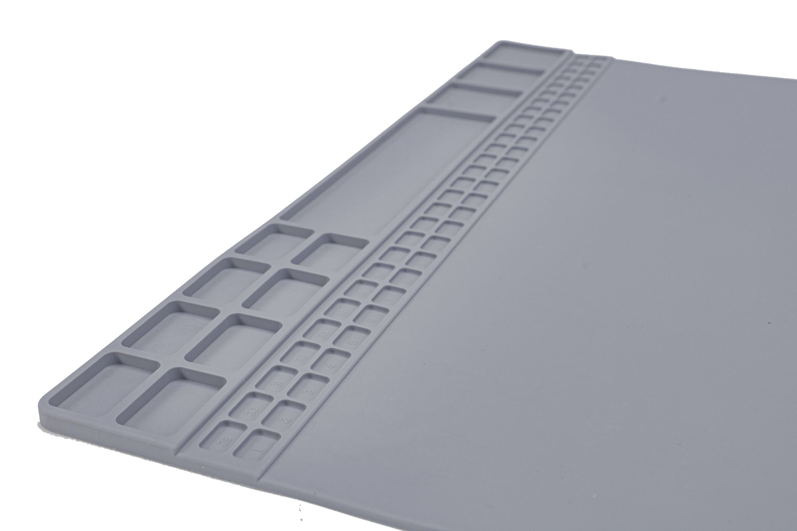 TrackPack – RC Raceworx Flight Deck Pit Mat – Black and White + Soldering Mat