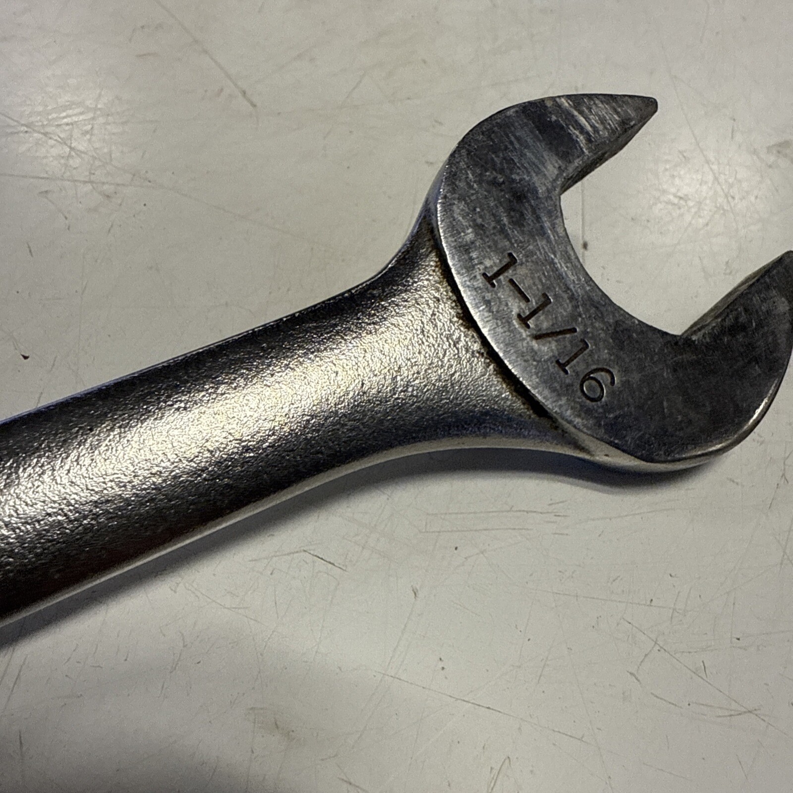 Craftsman Tools USA 1-1/16″ SAE Combintation Wrench 12 Point -VA- 44706 – T10