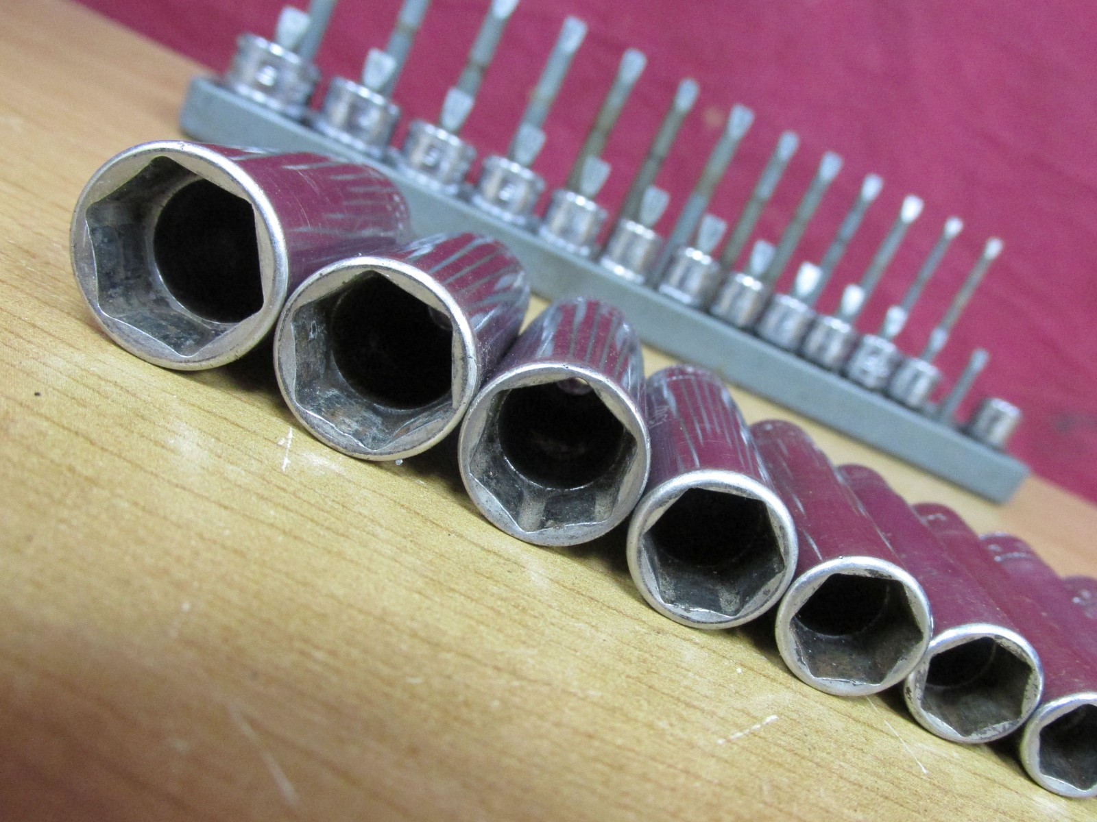 Snap On 25pc 1/4″ Dr 6pt METRIC Flank Drive Deep & Shallow 4-15 mm Socket Set