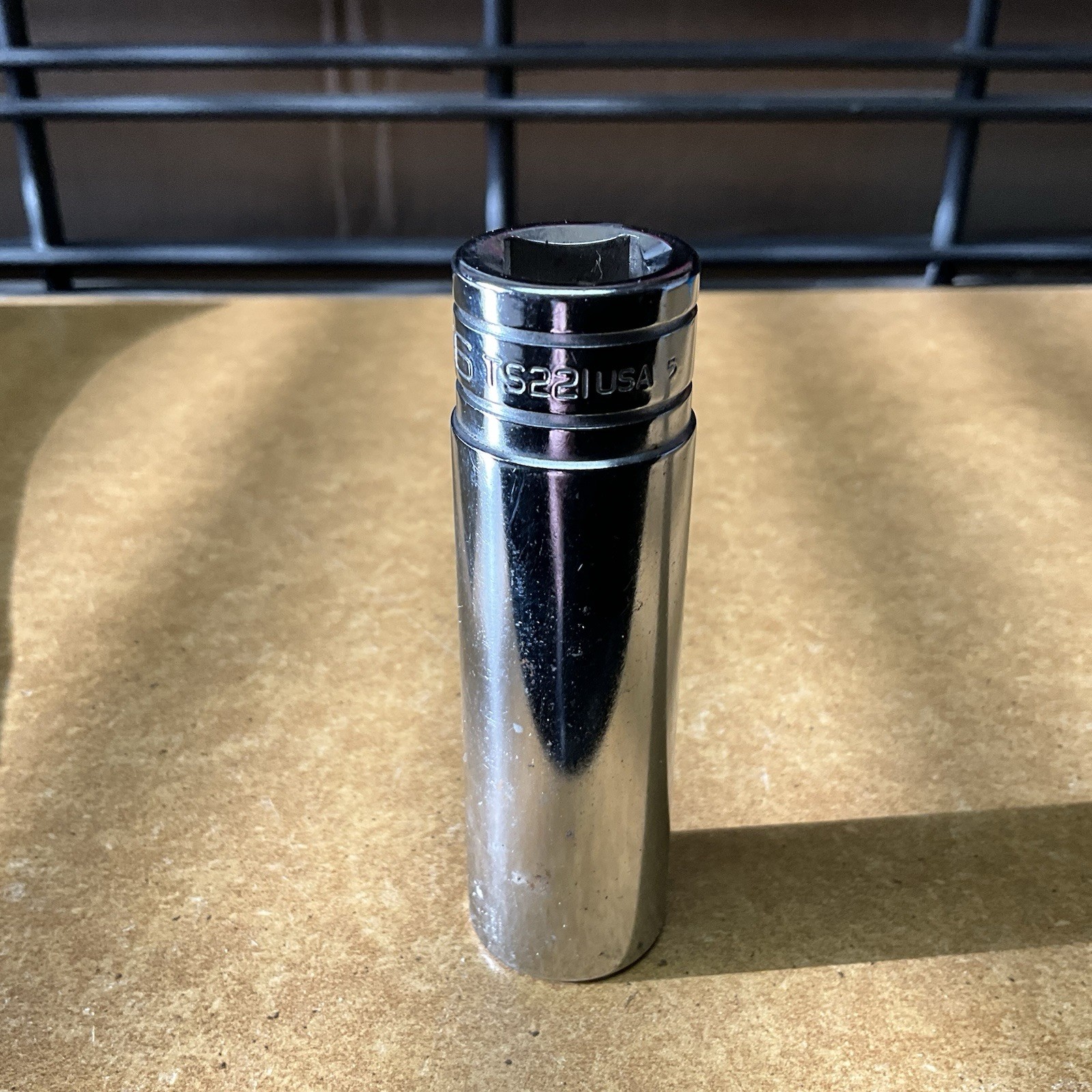 Snap-On (TS221) 1/2” Drive 11/16” 6-Point Deep Well Socket