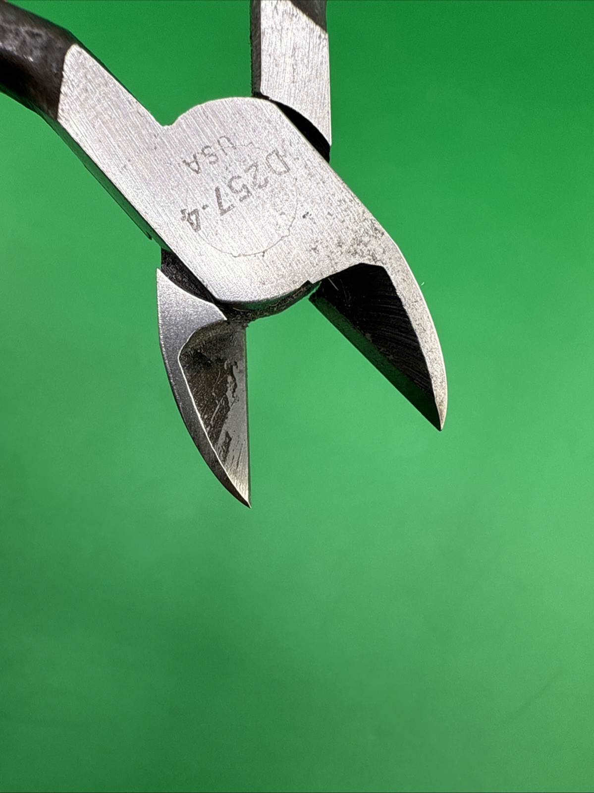 Klein Tools D257-4 Midget Diagonal Cutting Electronics, Pliers 4” Inch USA