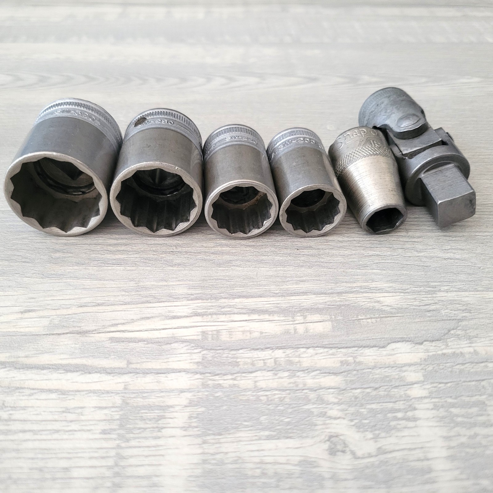 Lot of 6 Snap-On 1/2″ Drive Impact Universal /Swivel w/ SW 320, 280, 220, 200 -9