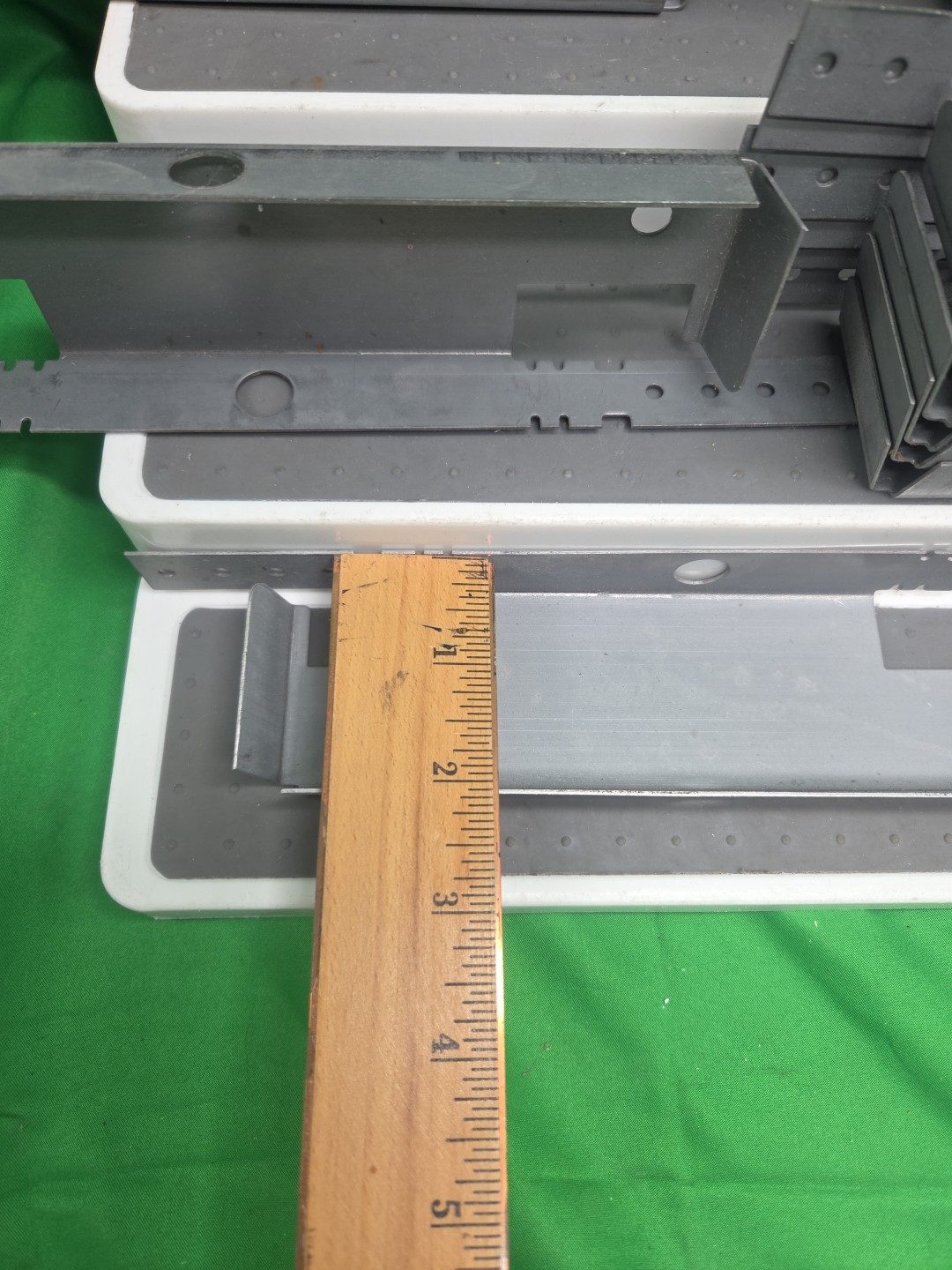 Metal -Wood Stud Combo Anchor Door New Pieces Carpenter Construction 29 brackets