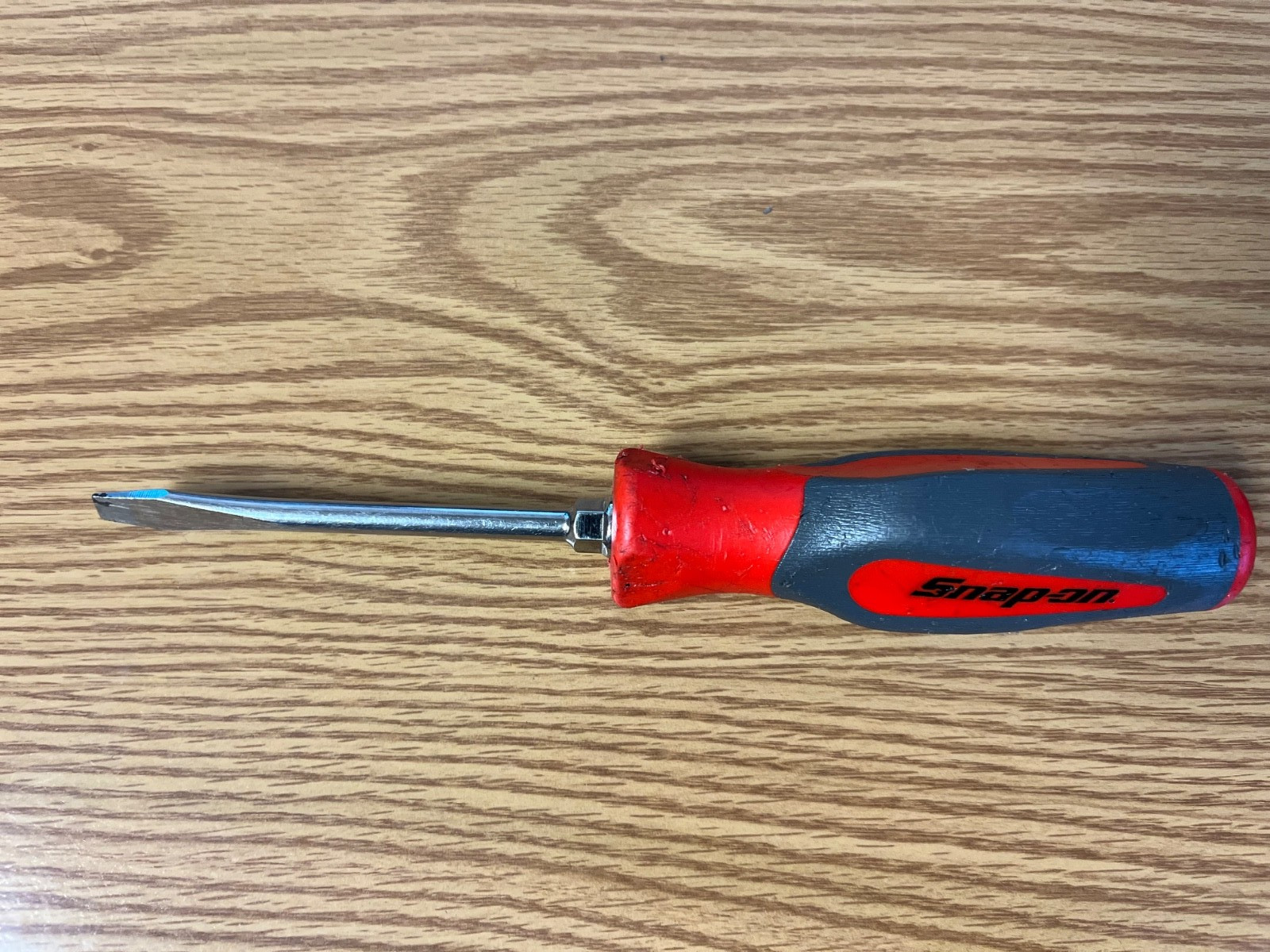 SNAP ON SHD4 -RED/GRAY COMFORT GRIP HANDLE 1/4 FLAT BLADE 8.75″ LONG LOT#56