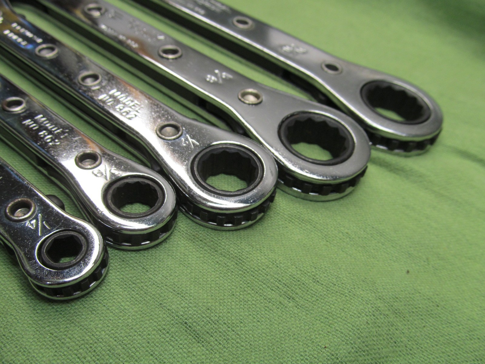 5pc Central Forge Ratcheting Box End Wrench Set – SAE – 1/4″ thru 7/8″