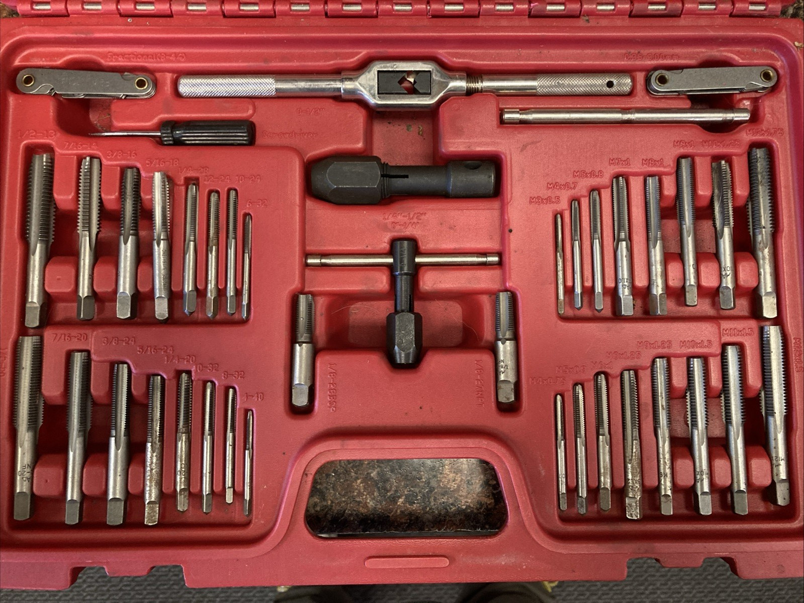 MAC Tools TD76COMBOS-US 76-PC SAE & Metric Tap and Hex Die Set – B4