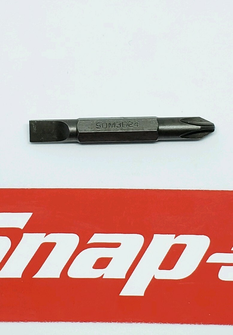 RED Snap on tools pocket screwdriver REVERSIBLE TIP pocket screwdriver w/clip !!