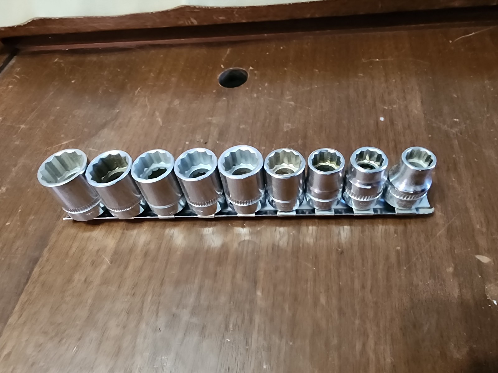 indestro socket set metric